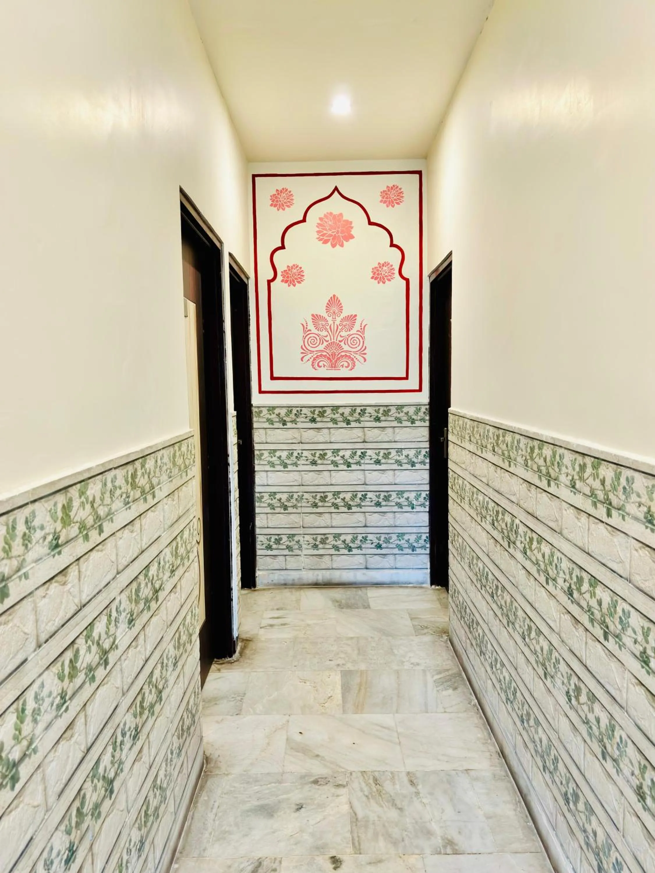 Property building in Hotel Royal Pinkcity