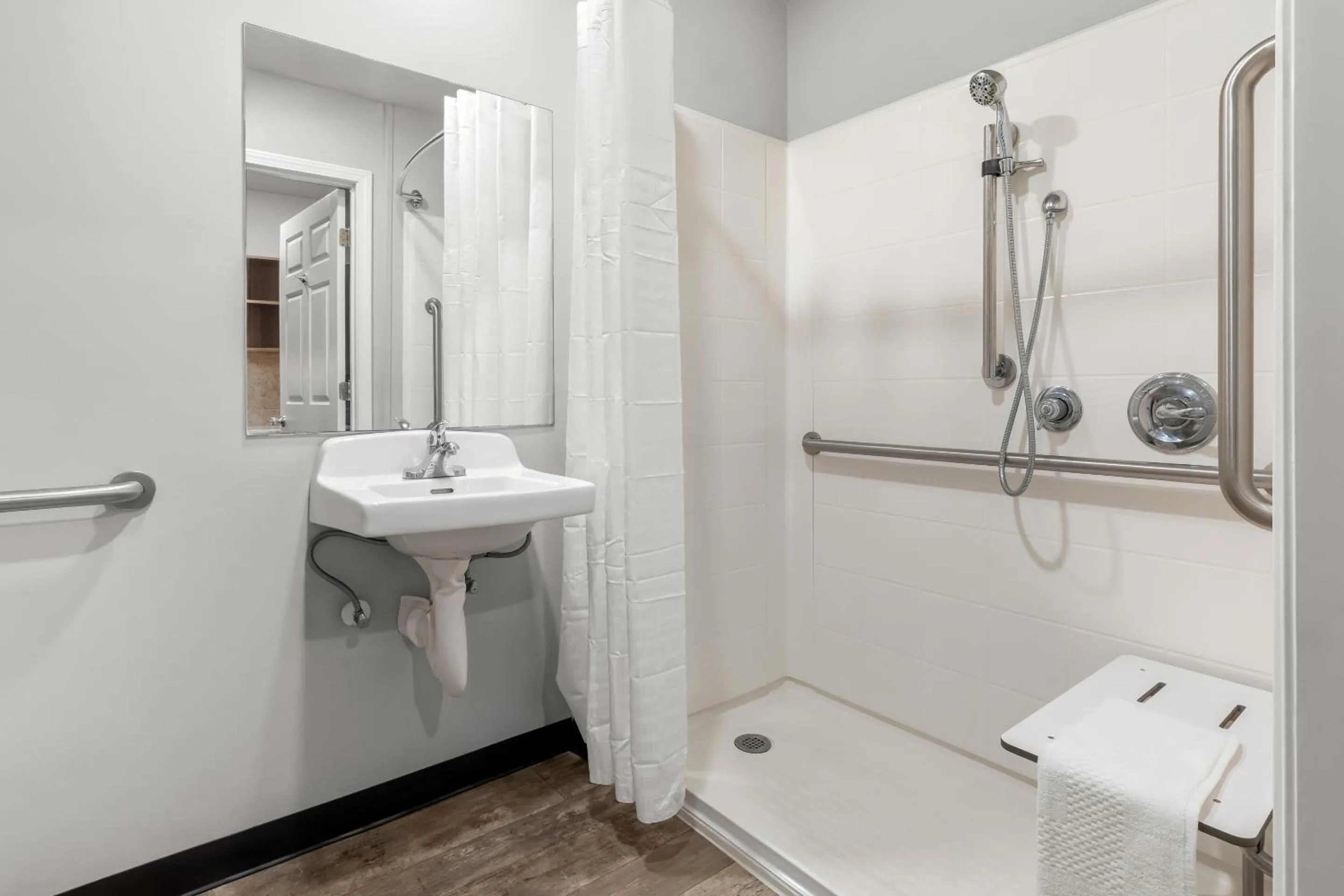 acessibility in WoodSpring Suites Atlanta Airport