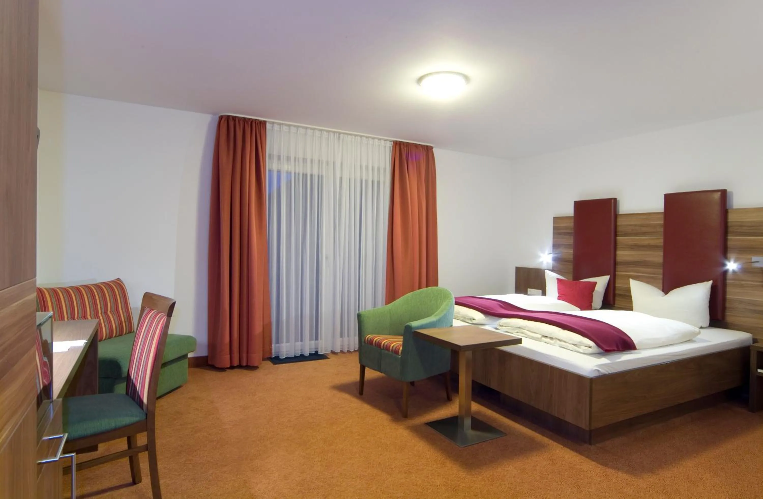 Photo of the whole room, Bed in Hotel Sonneck