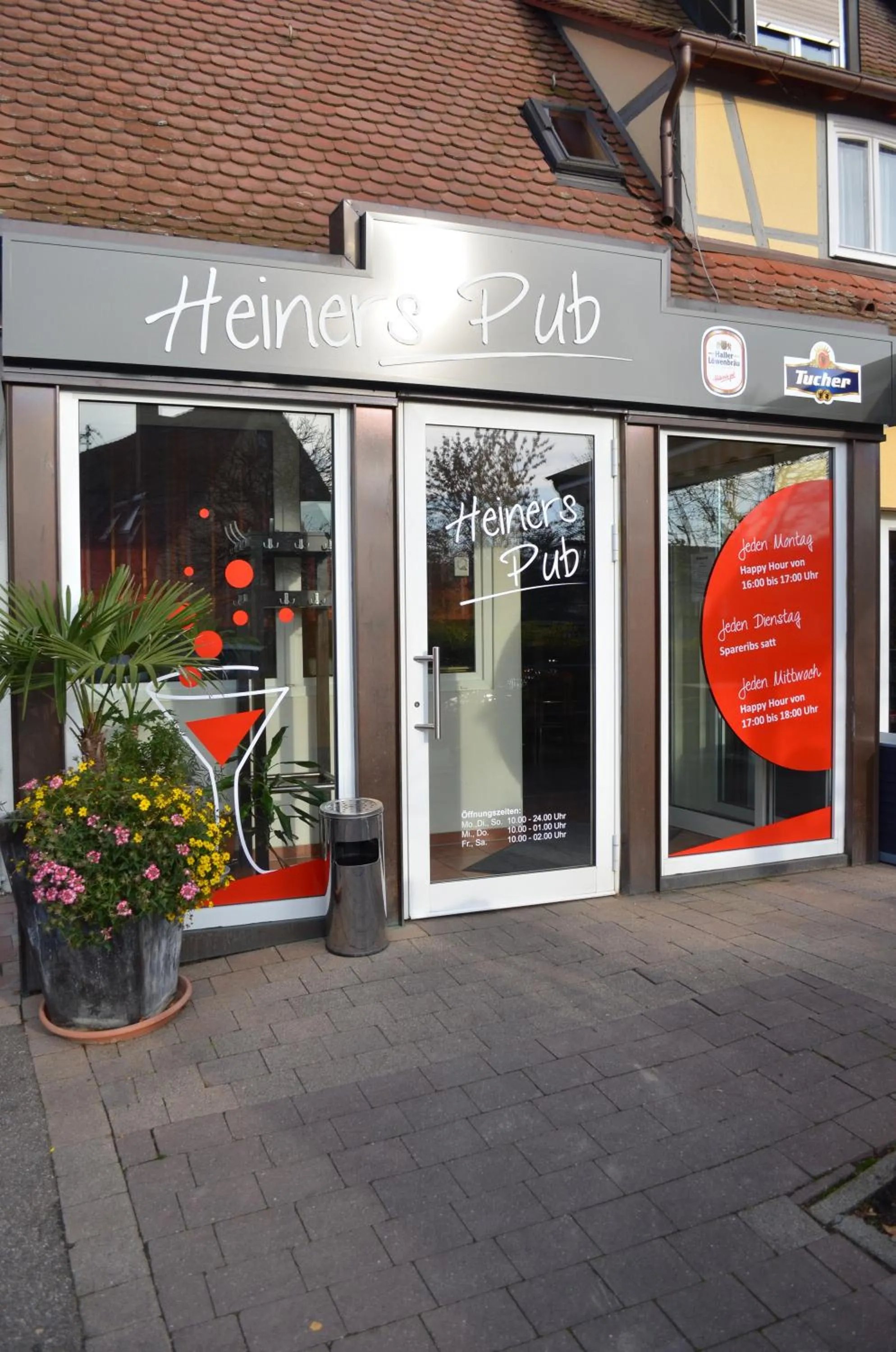 Facade/entrance in Hotel Sonneck