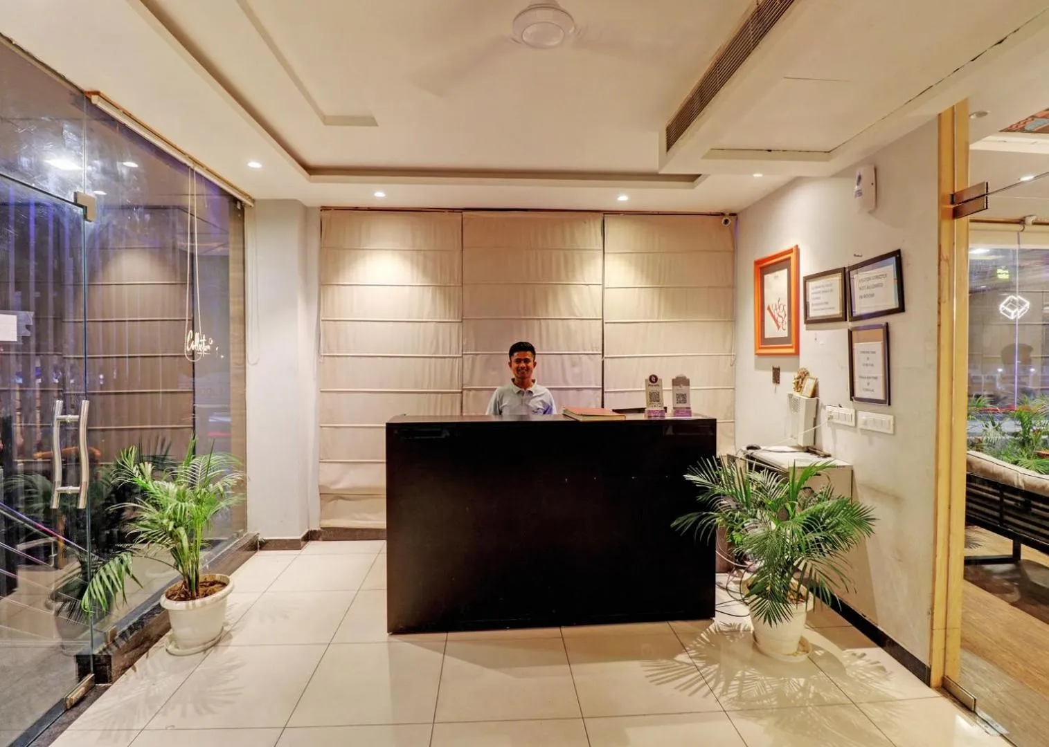 Lobby or reception in Hotel Mystic Inn