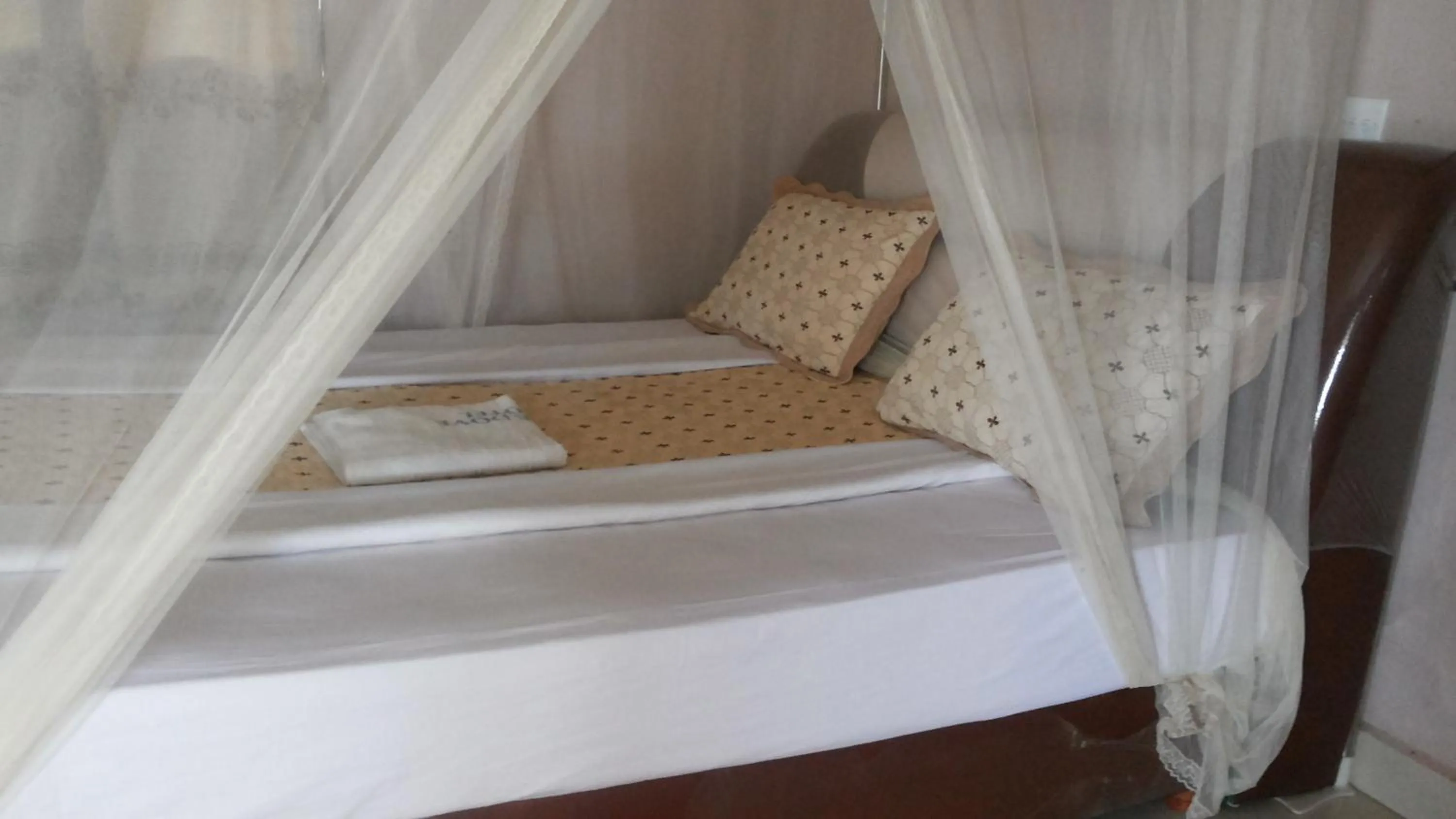 Bedroom in Blue Dove Koboko