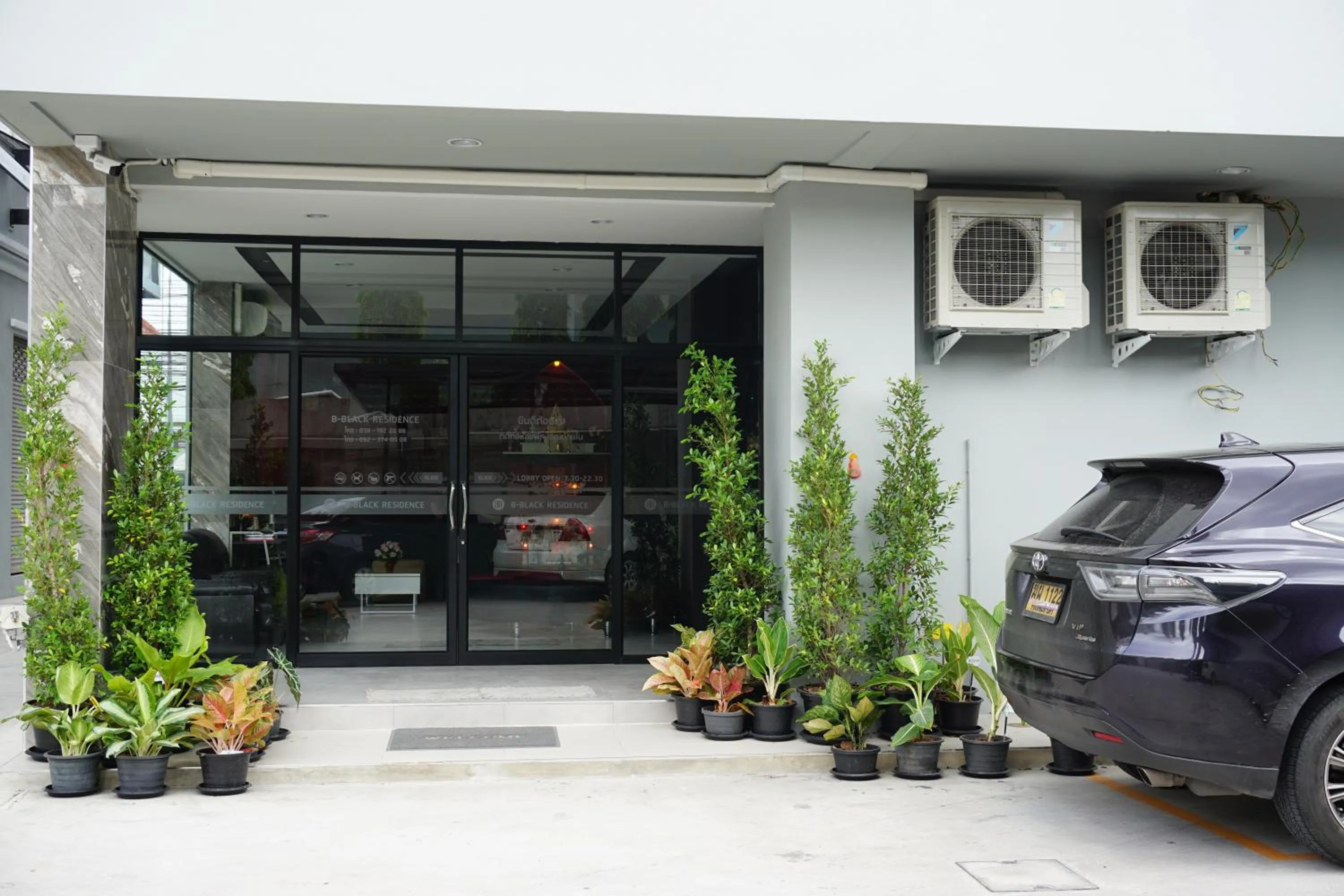 Facade/entrance in B-Black Hotel Chonburi