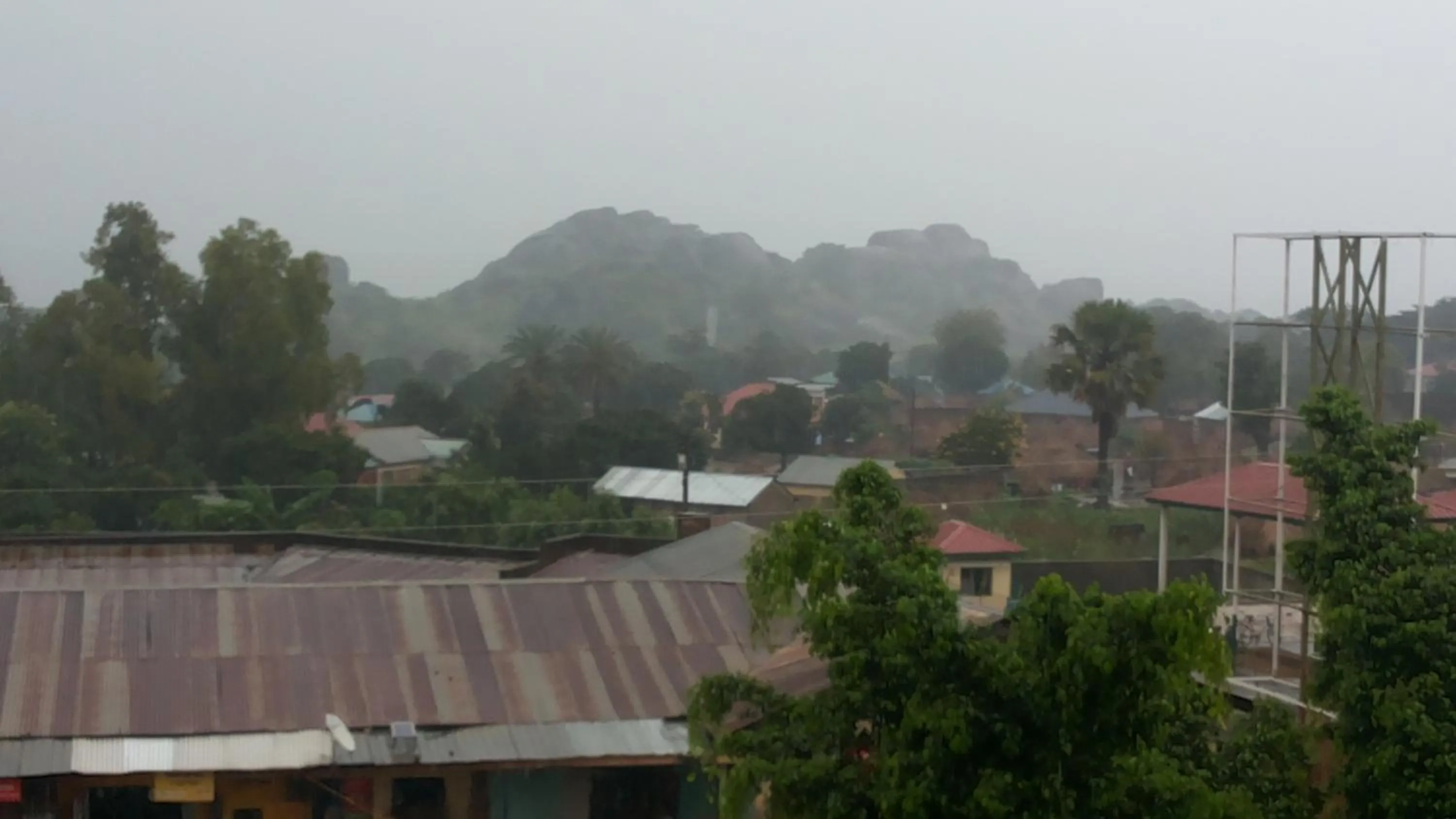 Mountain view in Leosim Hotel Nebbi