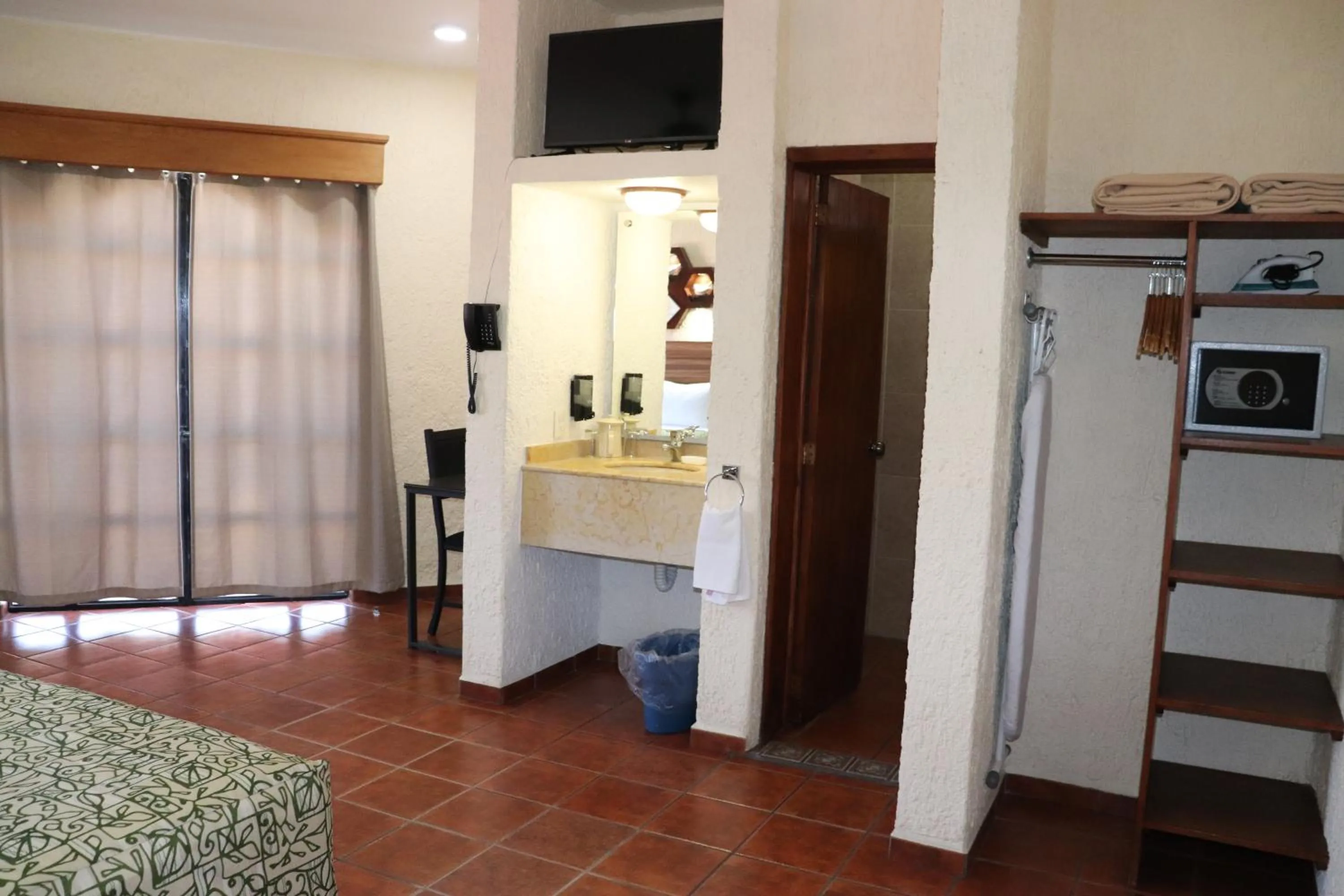 Bed in HOTEL CASA DE LAS PALOMAS