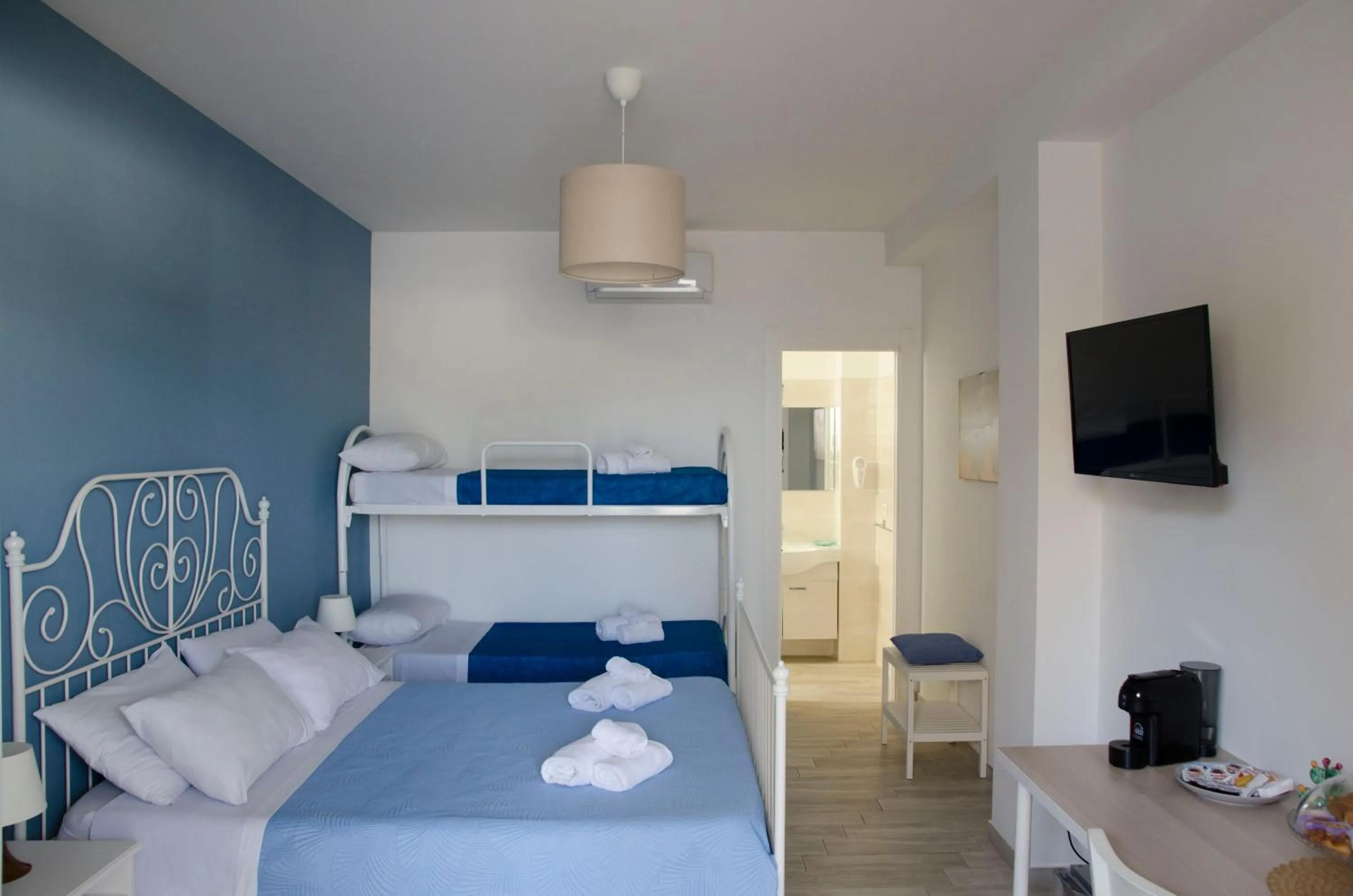 Bed in Residence La Perla Marzamemi