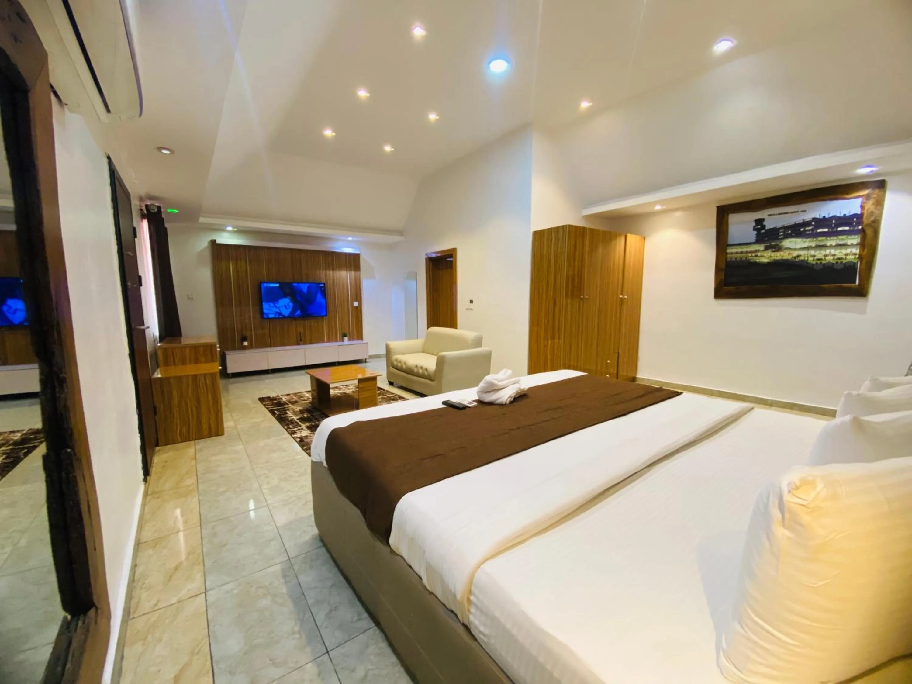 Bed in Presken Hotel Victoria Island, Bishop Oluwole