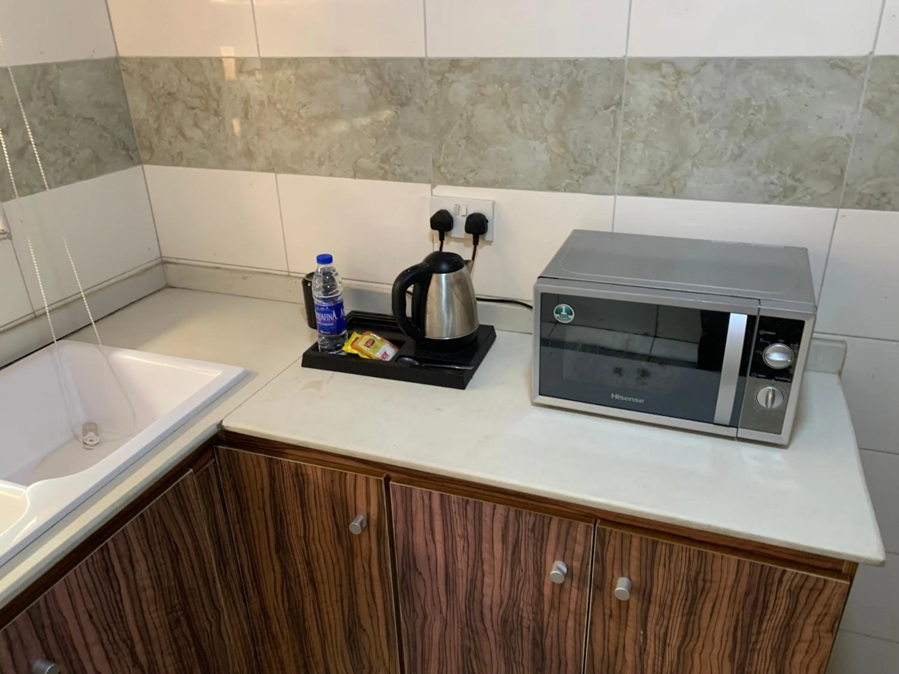 Presken Hotel Victoria Island, Bishop Oluwole