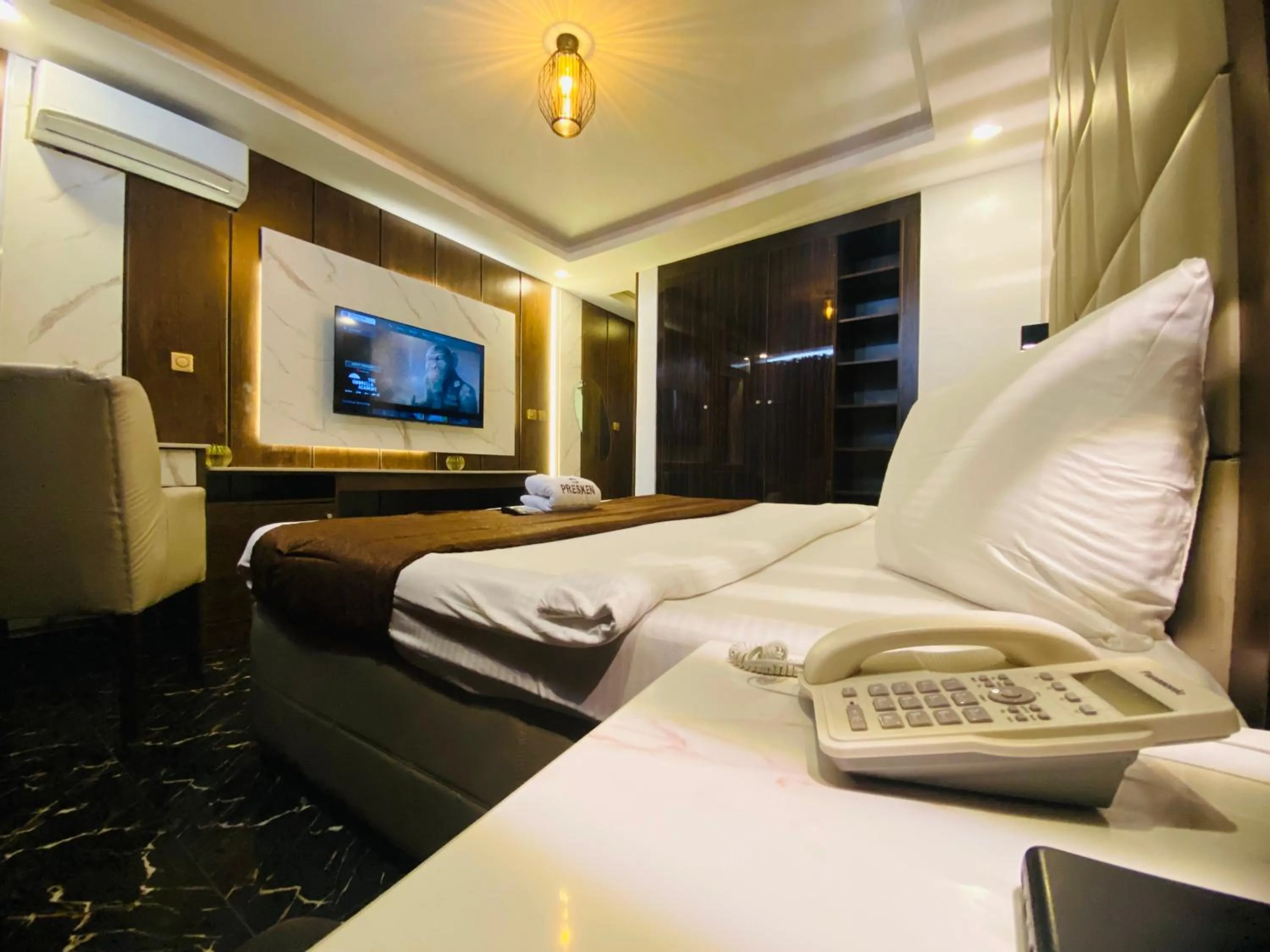 Bed in Presken Hotel Victoria Island, Bishop Oluwole