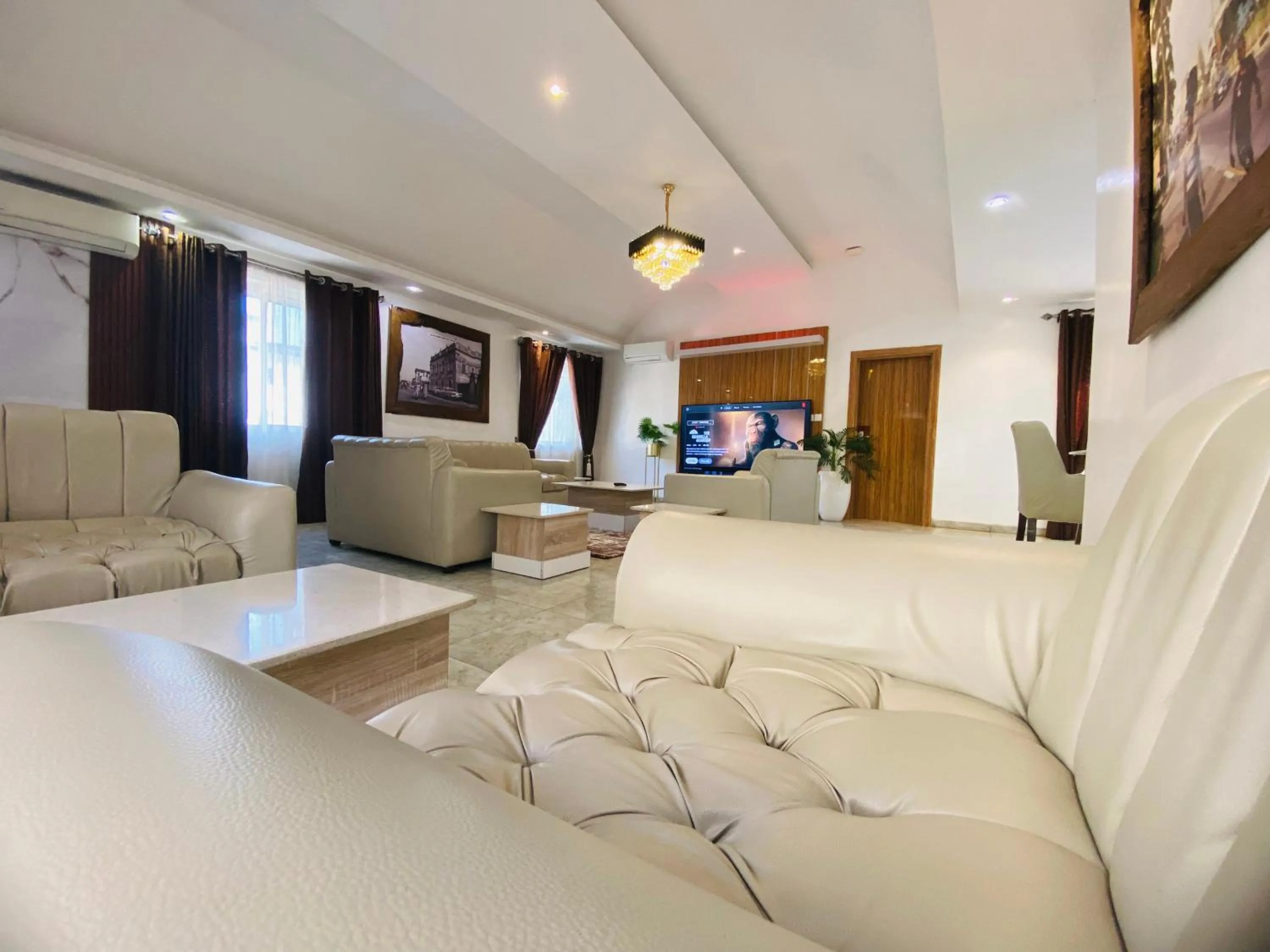 Presken Hotel Victoria Island, Bishop Oluwole