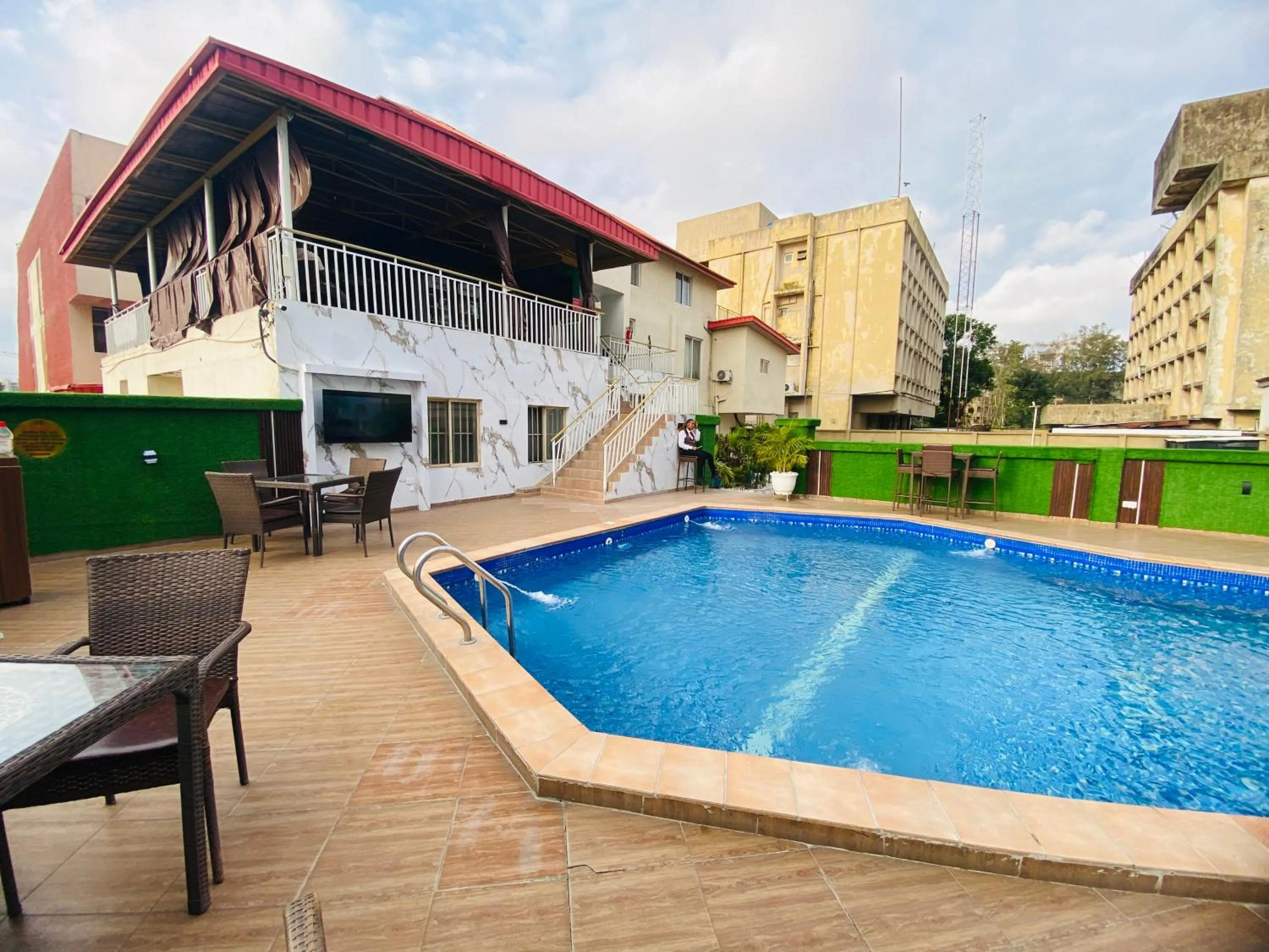 Presken Hotel Victoria Island, Bishop Oluwole