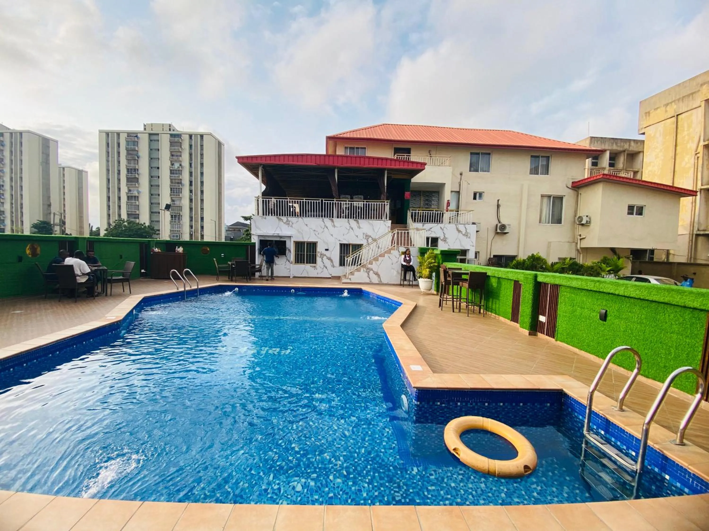 Presken Hotel Victoria Island, Bishop Oluwole