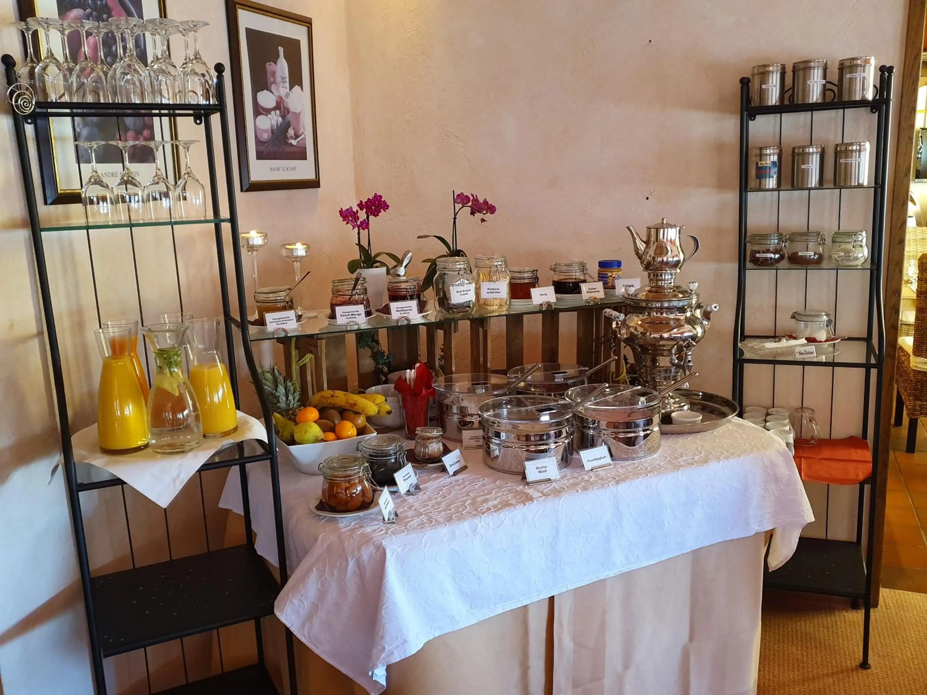 Buffet breakfast in ReVital & Wohlfühlhotel Steimker Hof