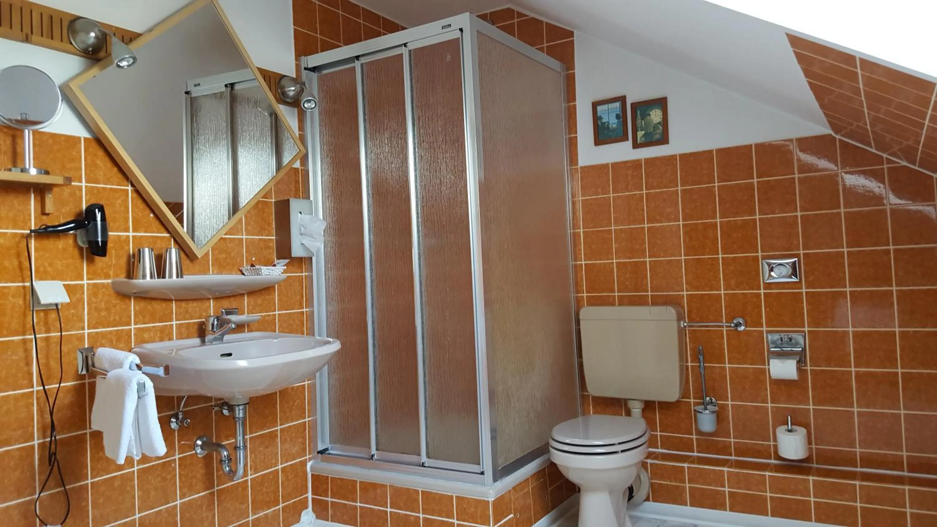 Bathroom in ReVital & Wohlfühlhotel Steimker Hof