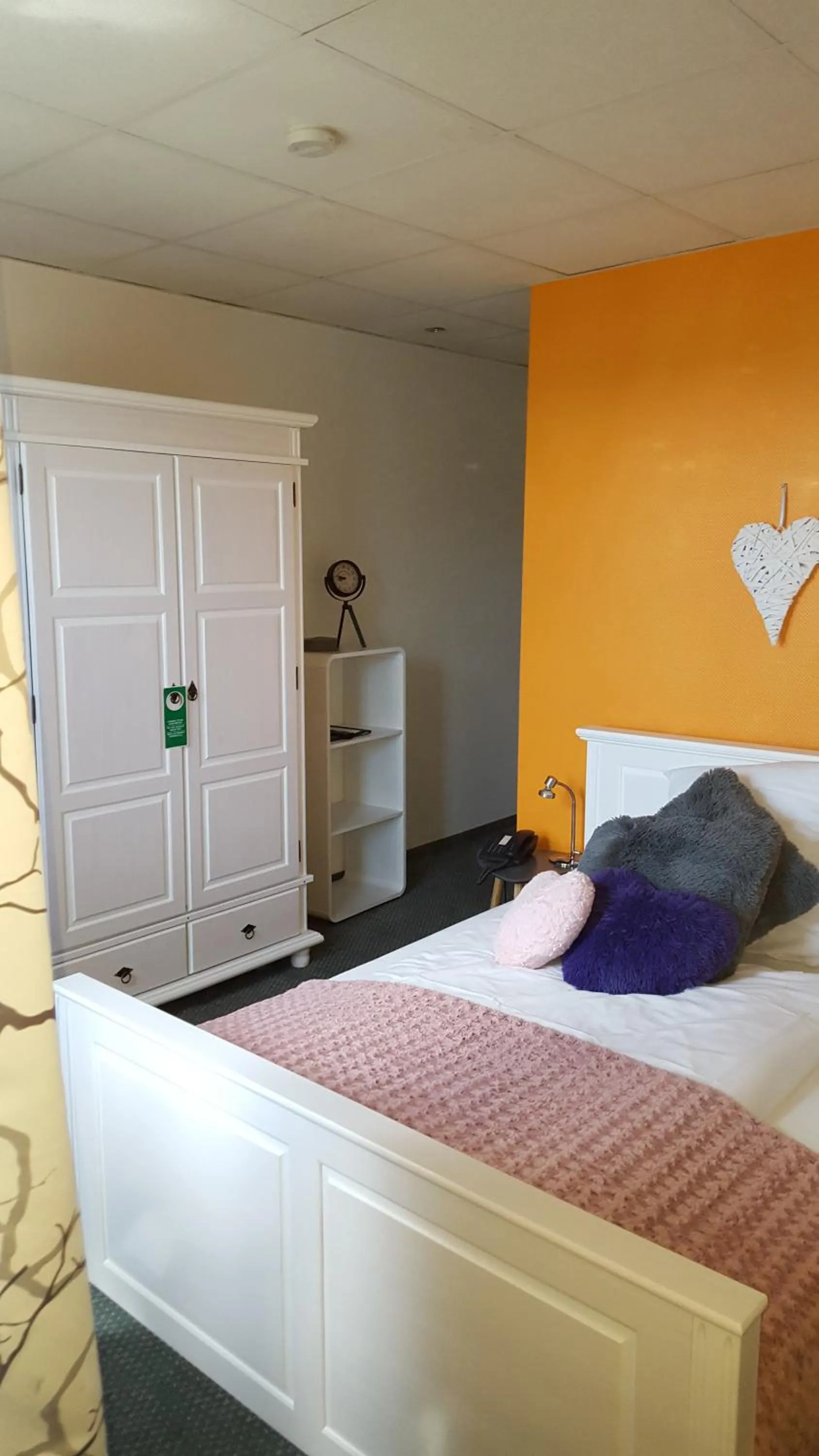 Bedroom, Bed in ReVital & Wohlfühlhotel Steimker Hof