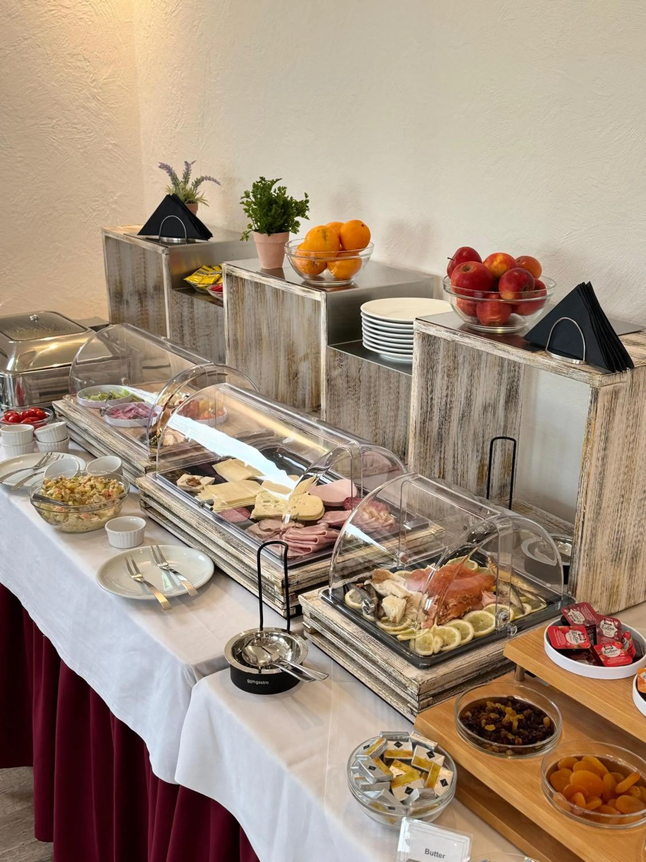 Coffee/tea facilities in B SIX Hotel