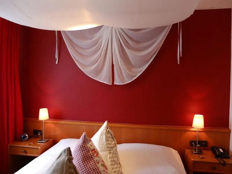 Bedroom, Bed in ReVital & Wohlfühlhotel Steimker Hof