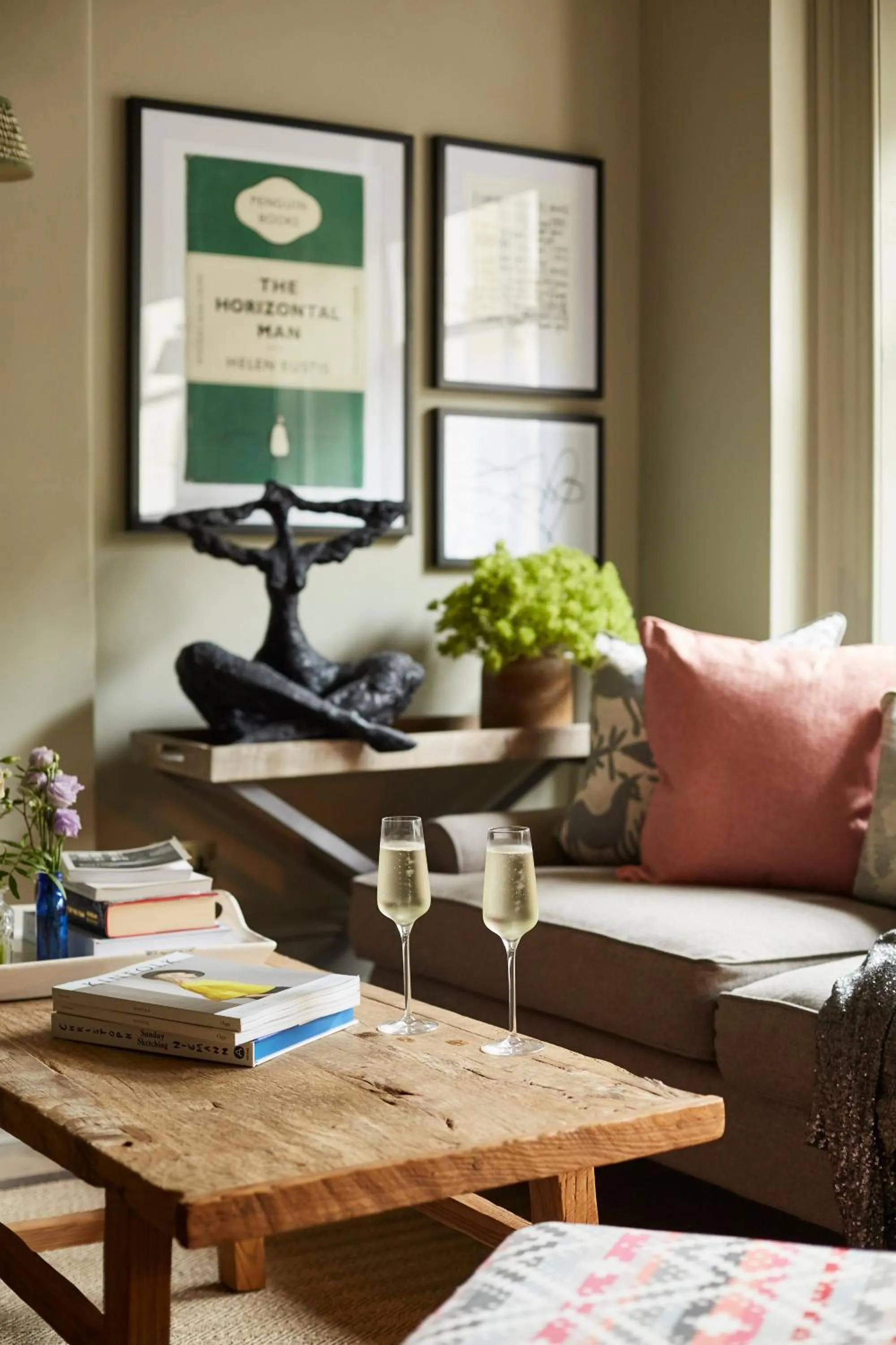 Alcoholic drinks in Room Mate Lime Tree