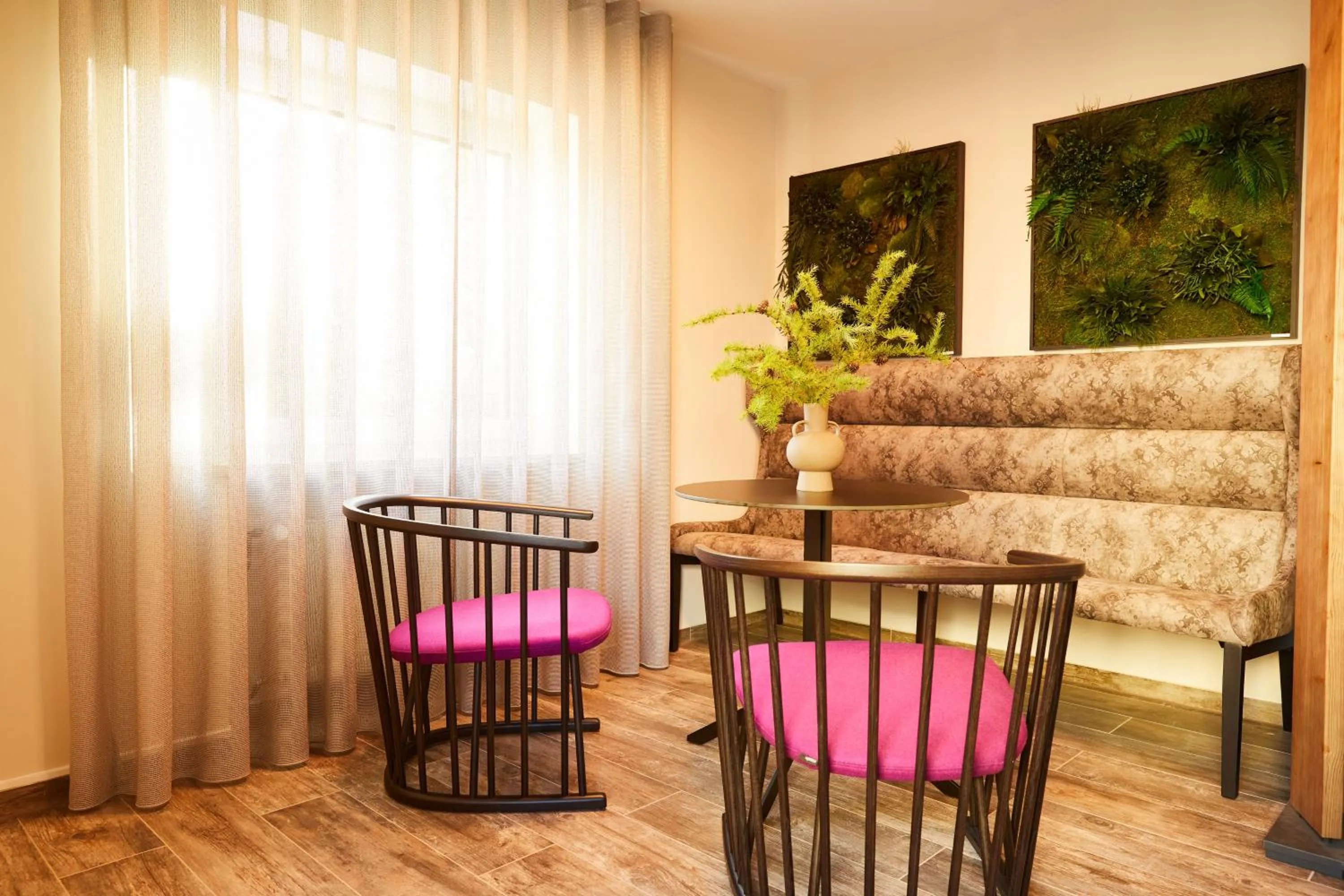 Lobby or reception in Boutique Hotel Erb München Parsdorf