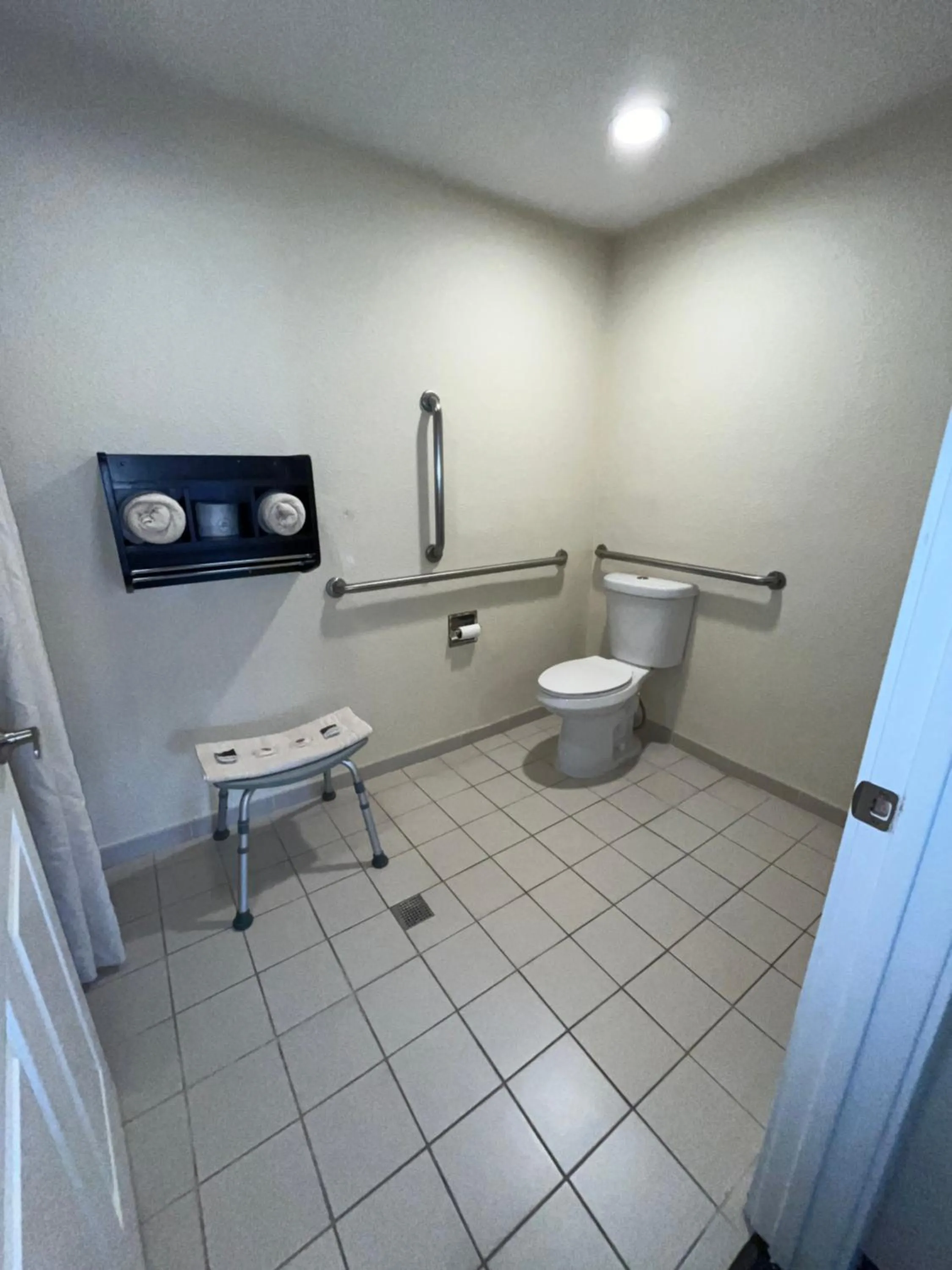 Oregon Trail Inn and Suites