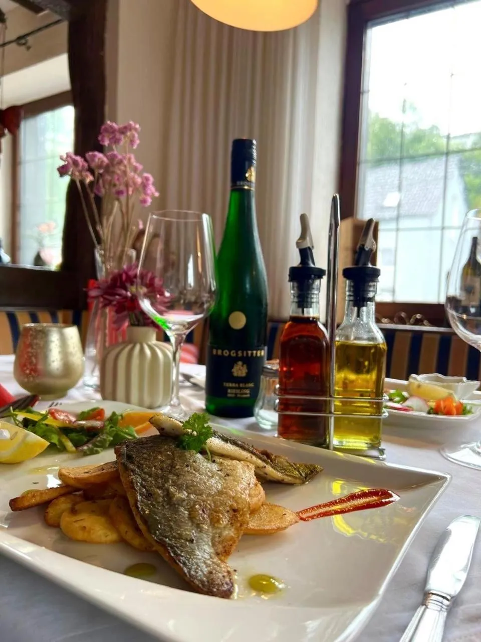 Restaurant/places to eat in Landhotel Laarmann