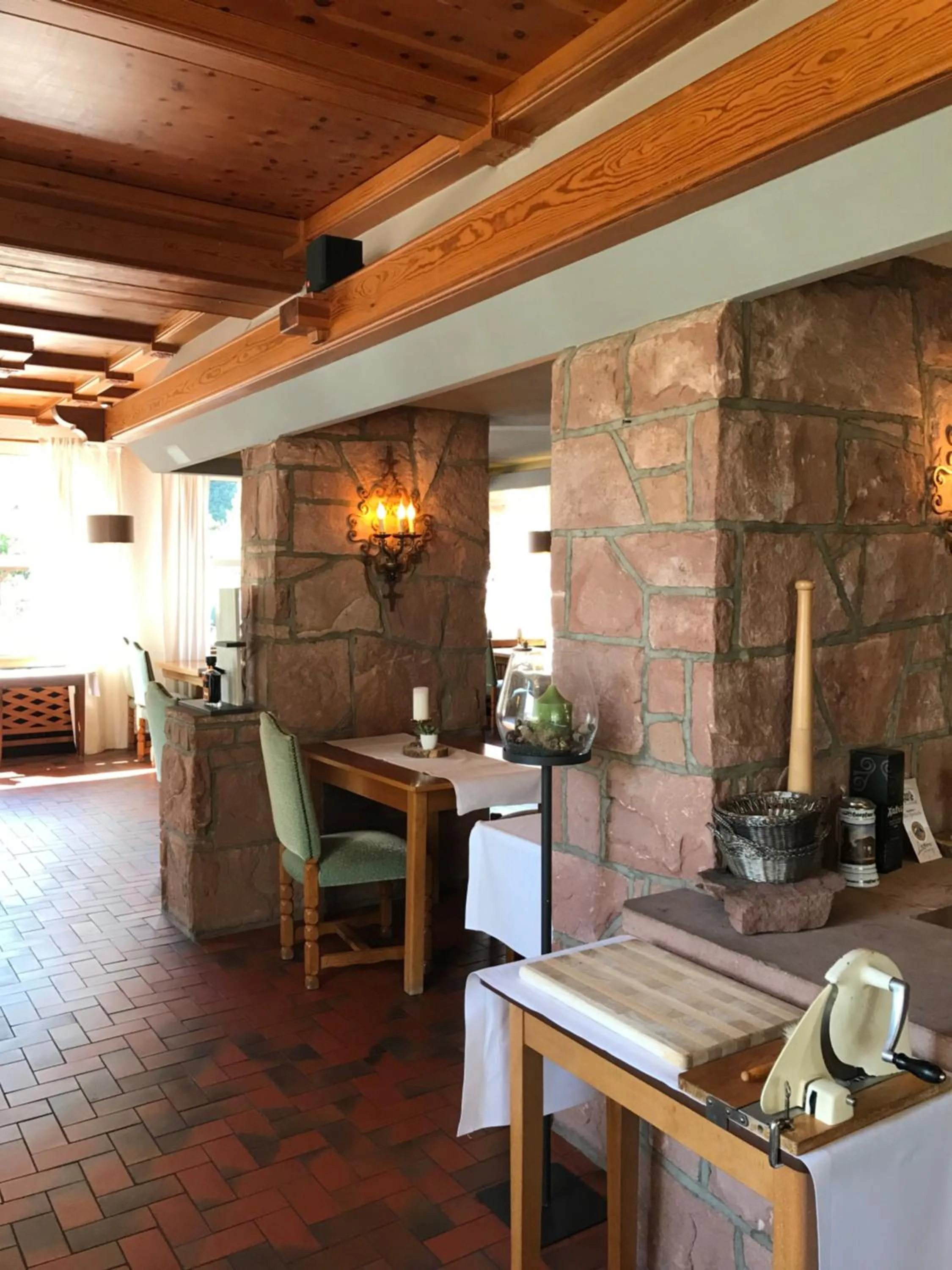 Restaurant/places to eat in Waldhotel Felsentor