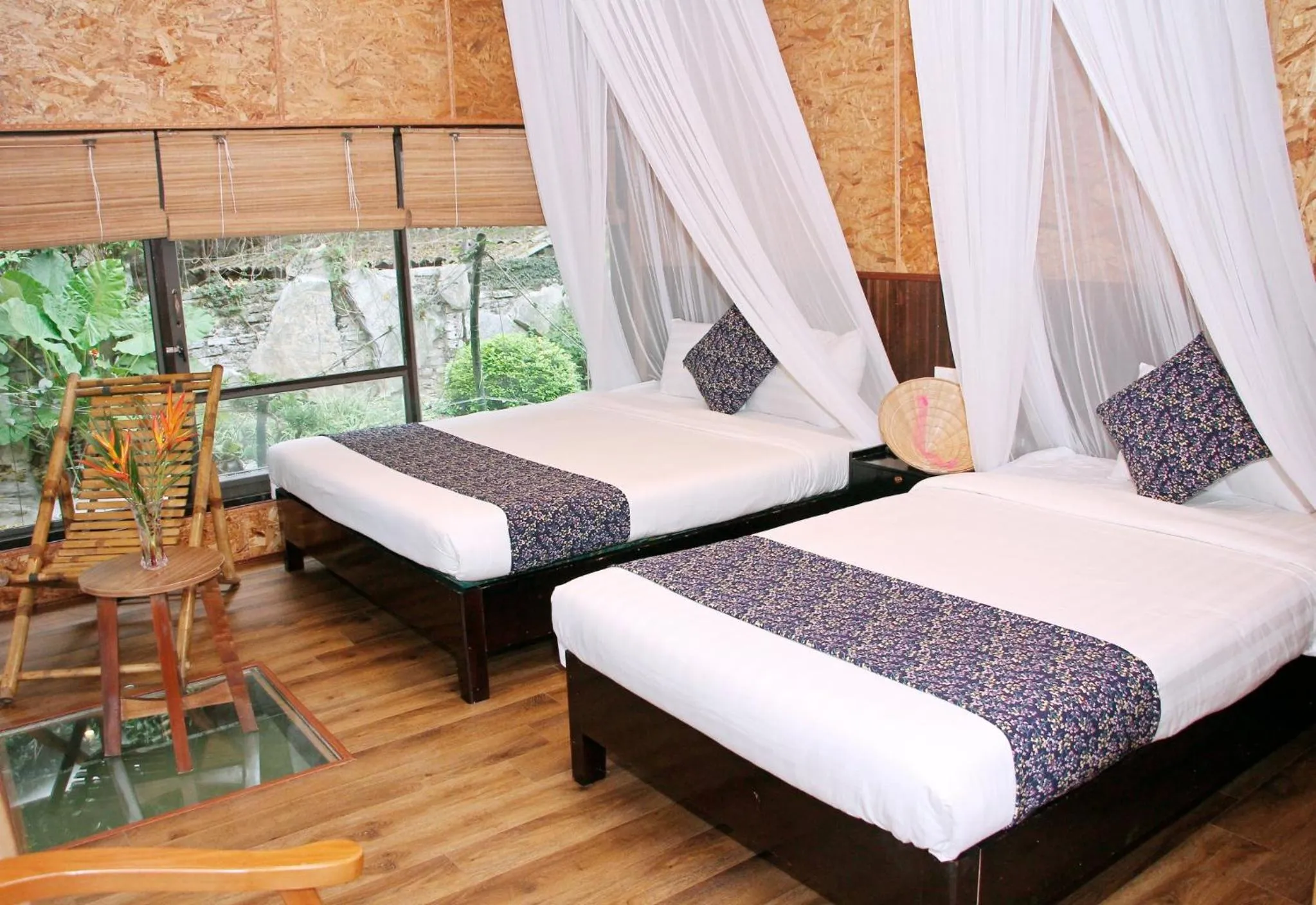 Bungalow Triple - Water Front in Tam Coc Lion Kings Hotel & Resort Ninh Binh