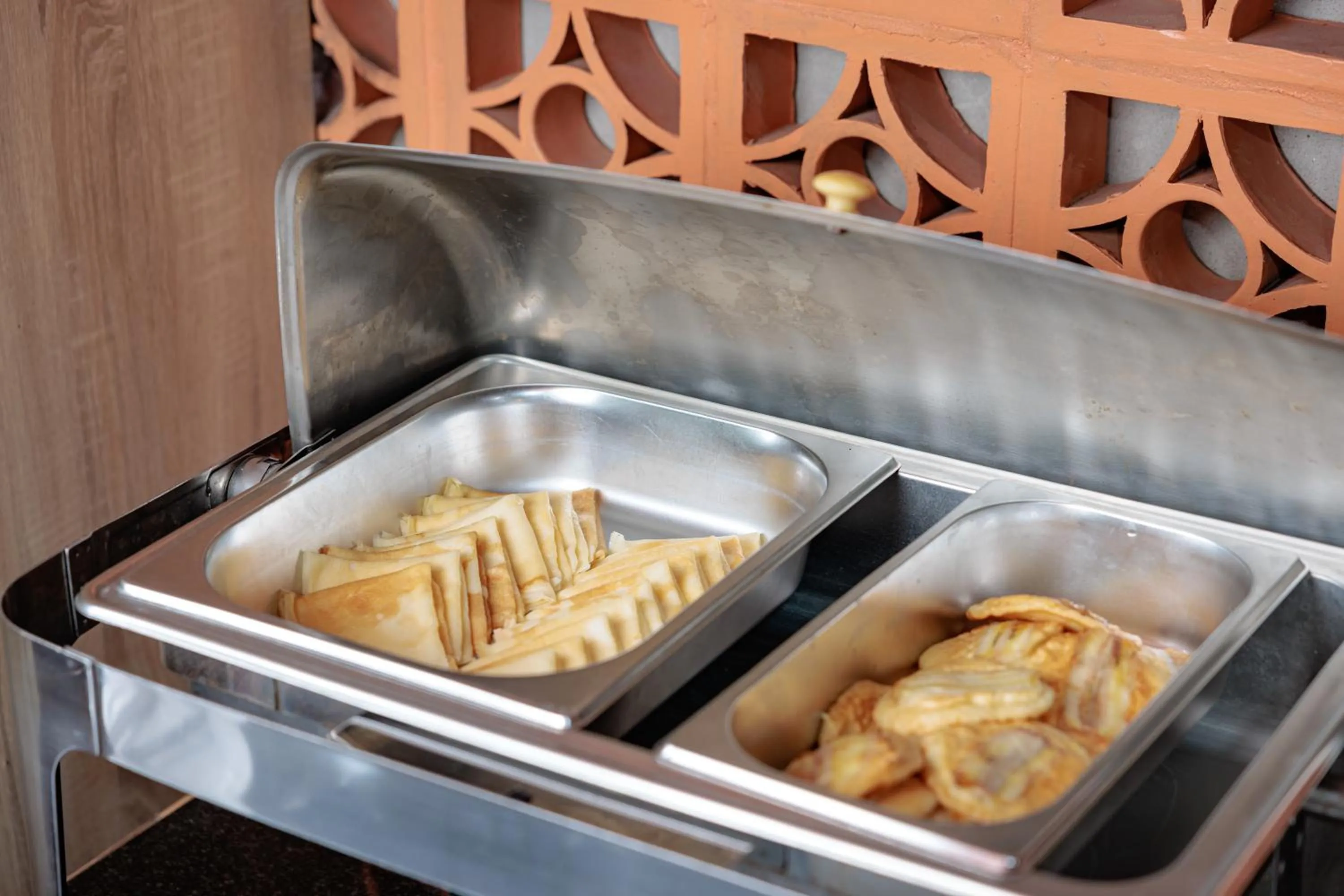 Food and drinks in Tam Coc Lion Kings Hotel & Resort Ninh Binh