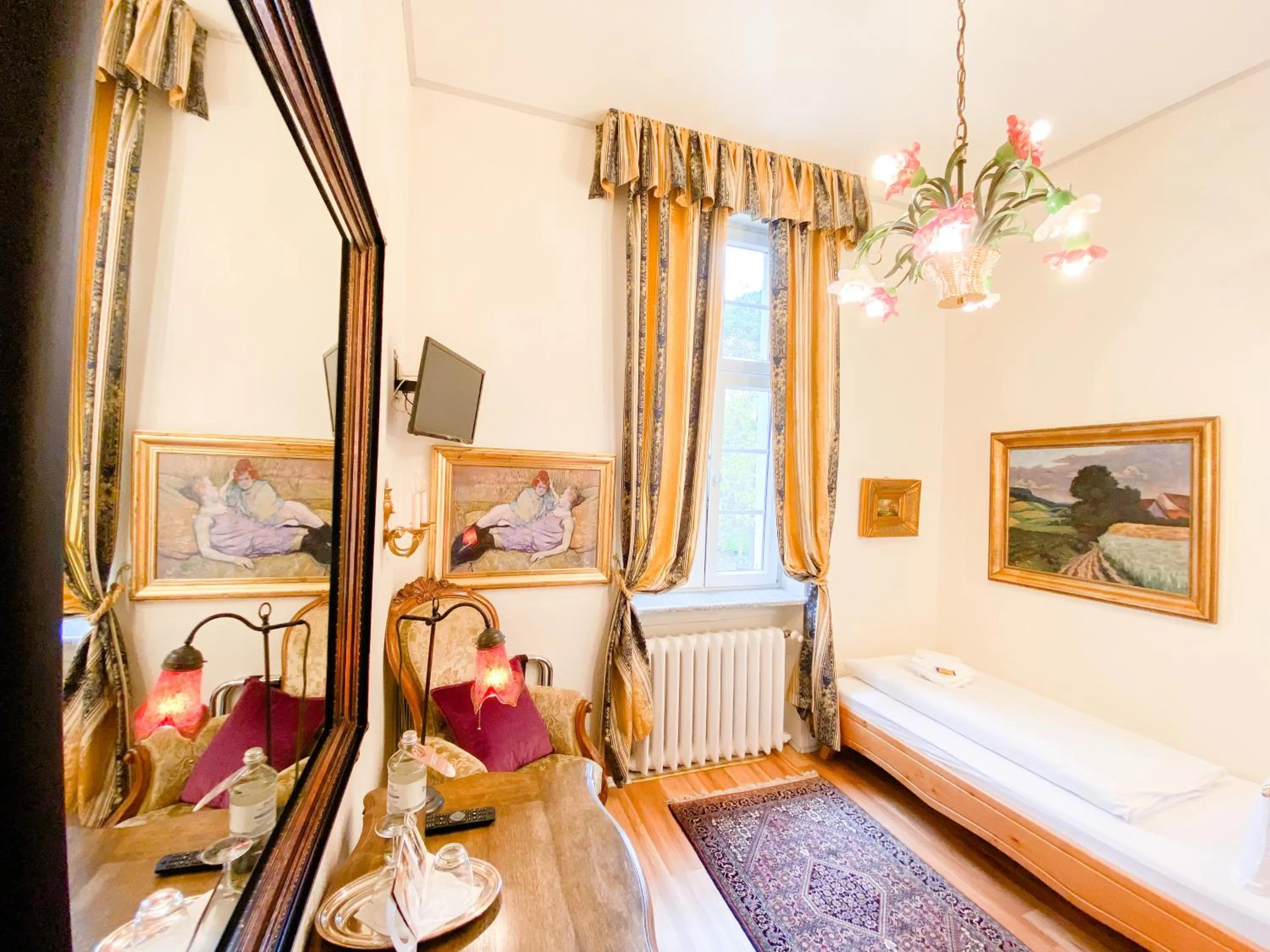 Bed in Hotel Rotdorn