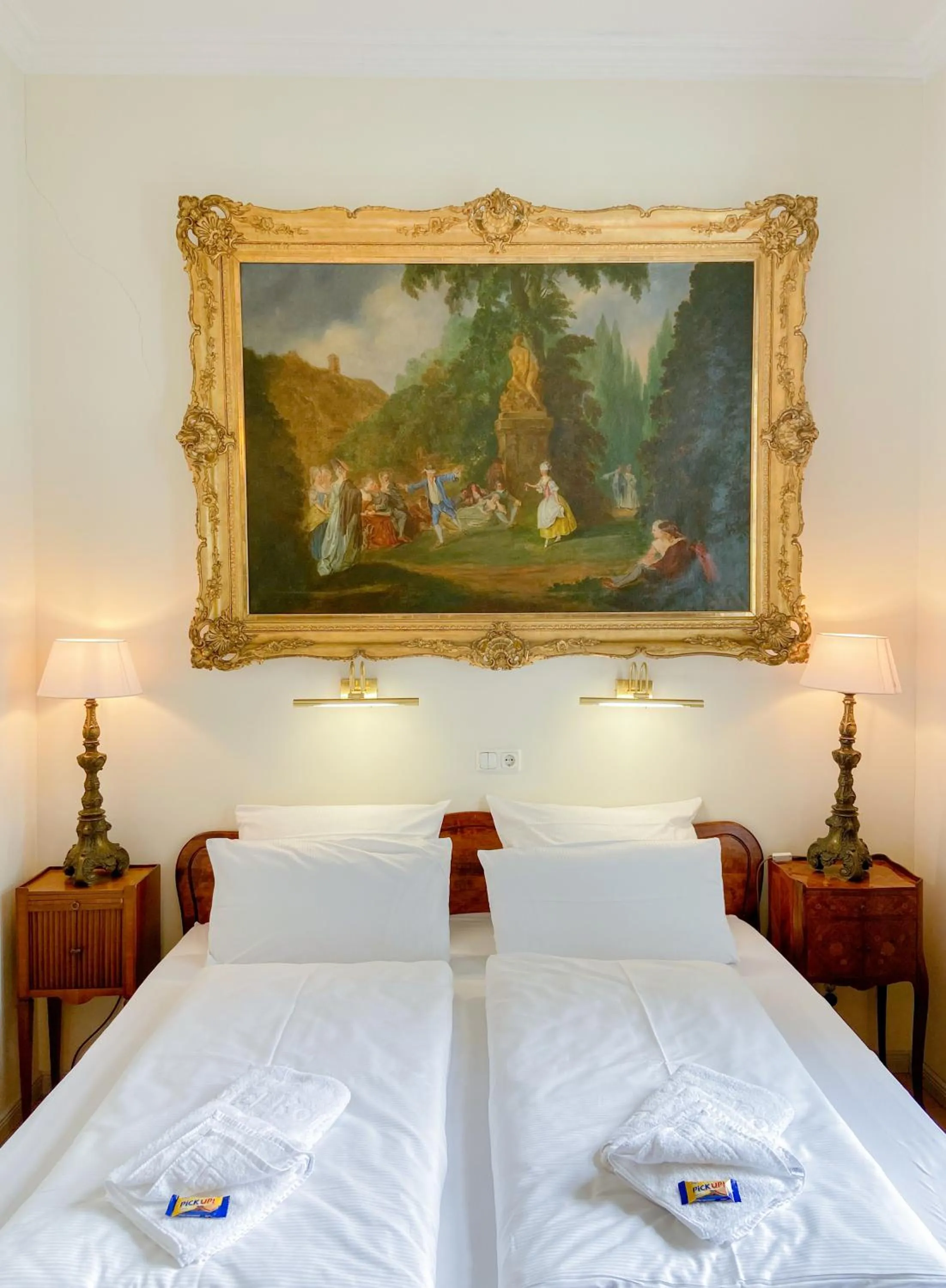 Bed in Hotel Rotdorn