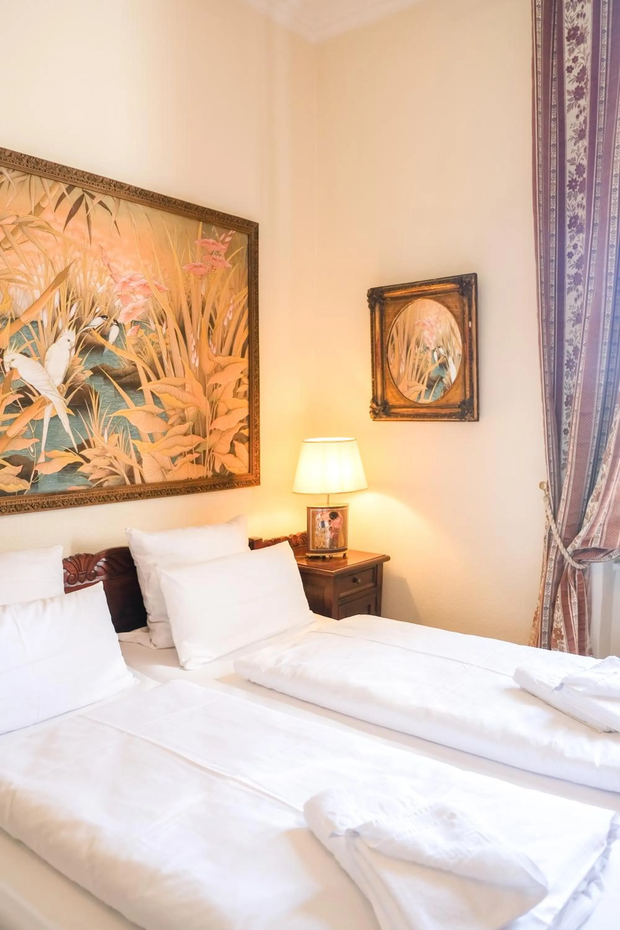 Bed in Hotel Rotdorn