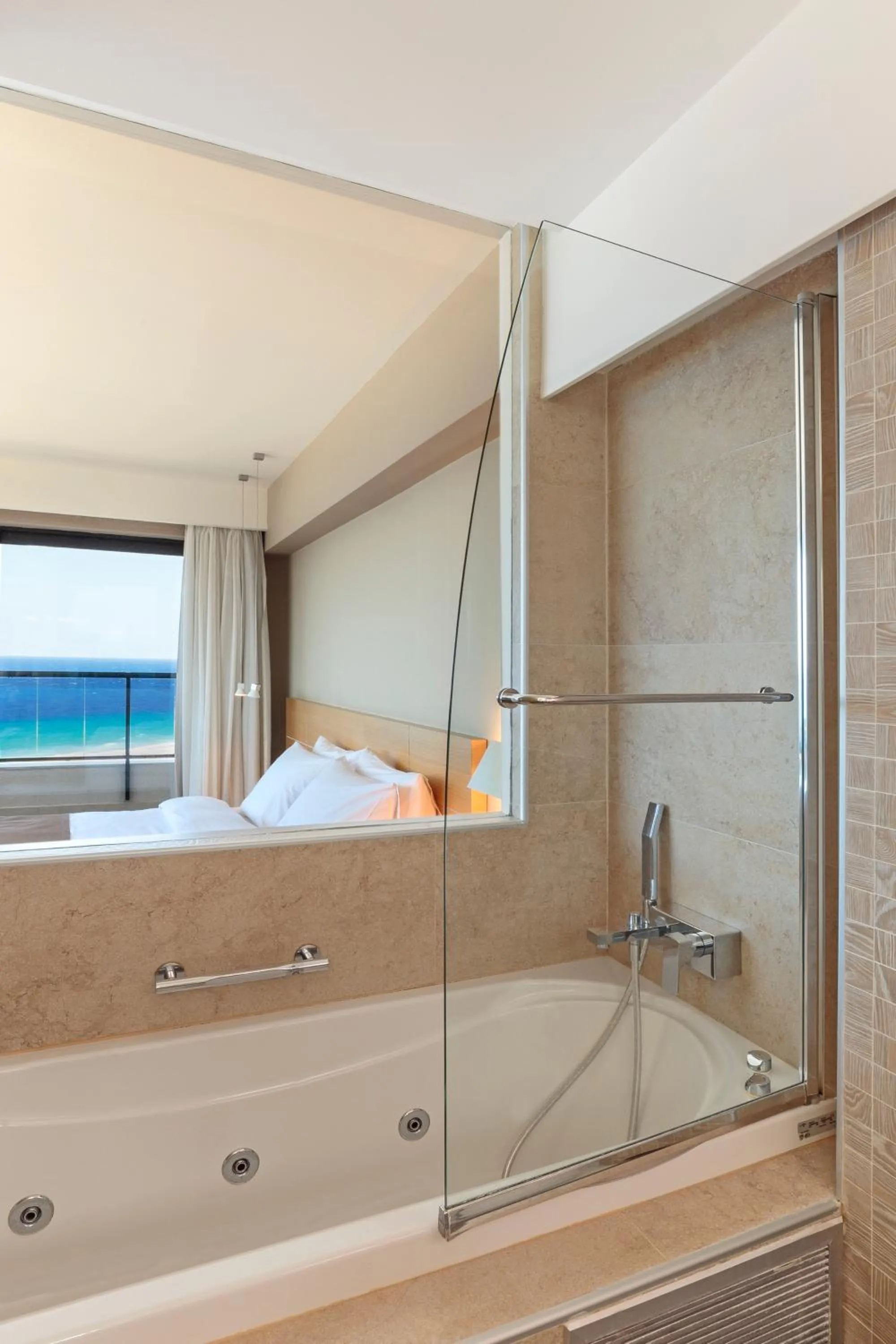 Bathroom in Cactus Hotel