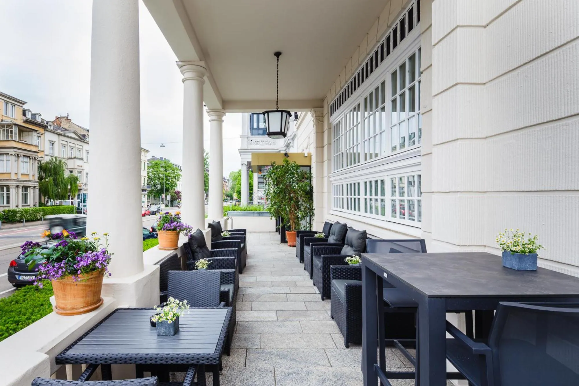 Restaurant/places to eat in Star-Apart Hansa Hotel