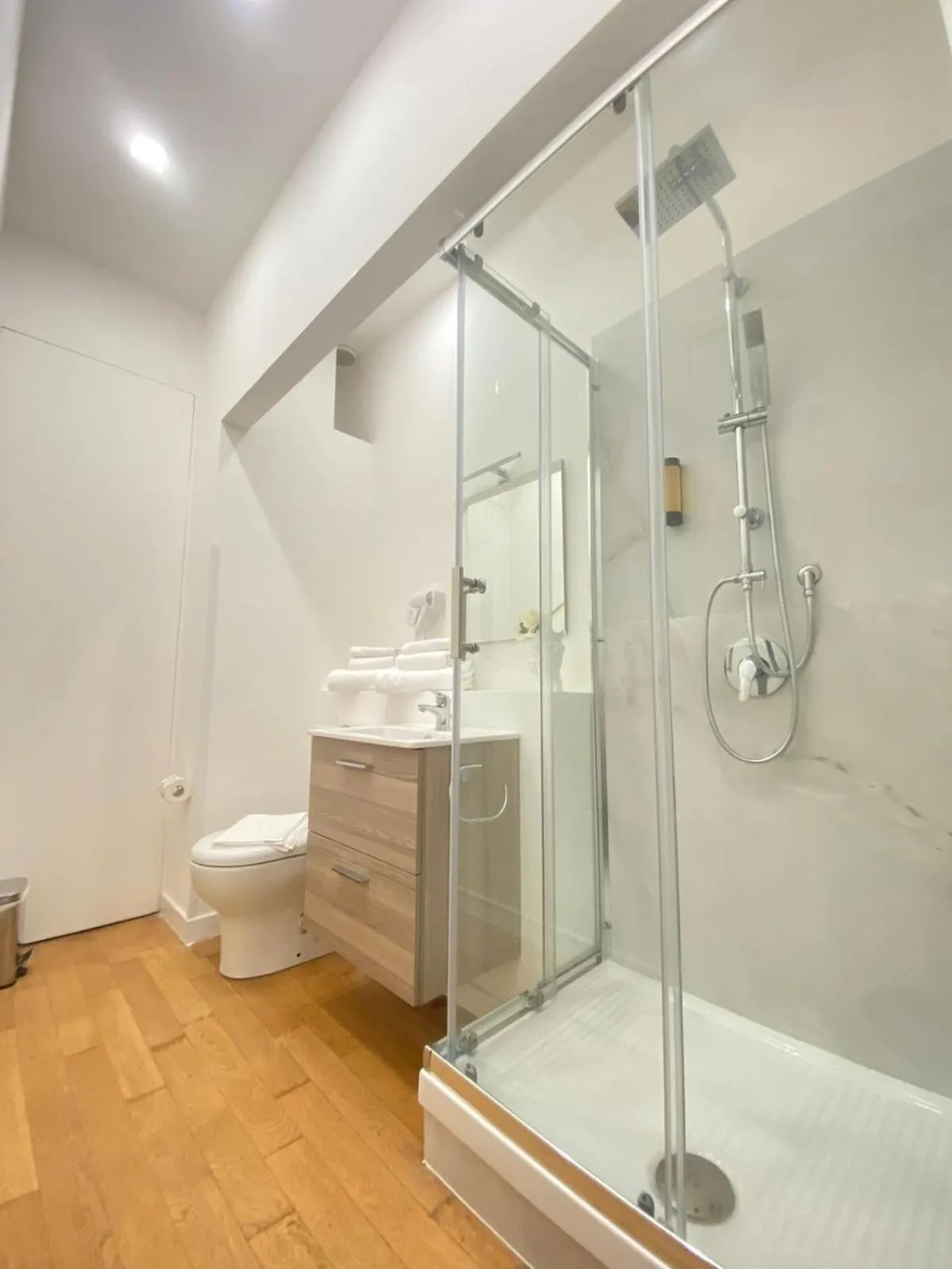 Bathroom in Horizon Suites