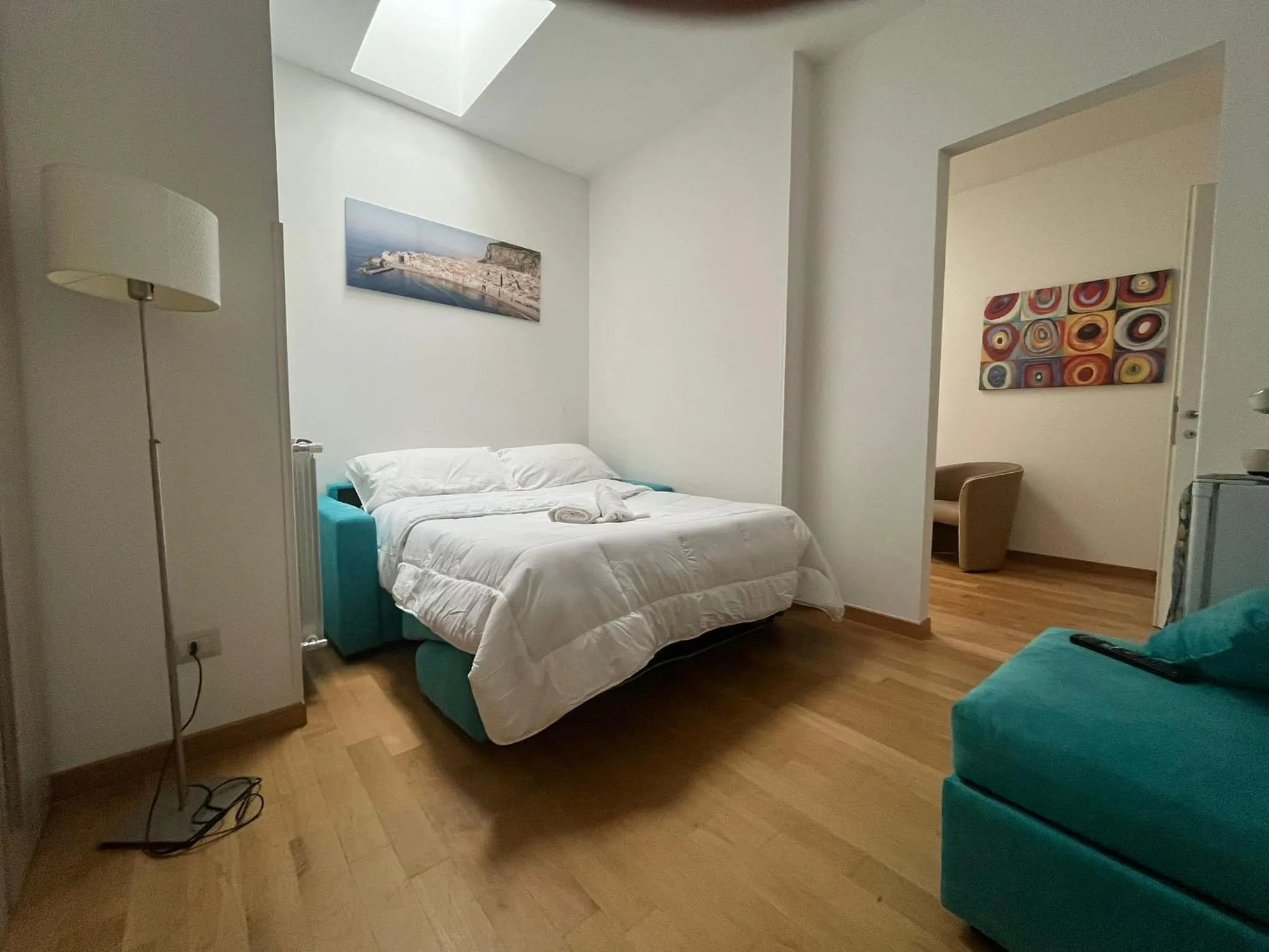 Bedroom, Bed in Horizon Suites