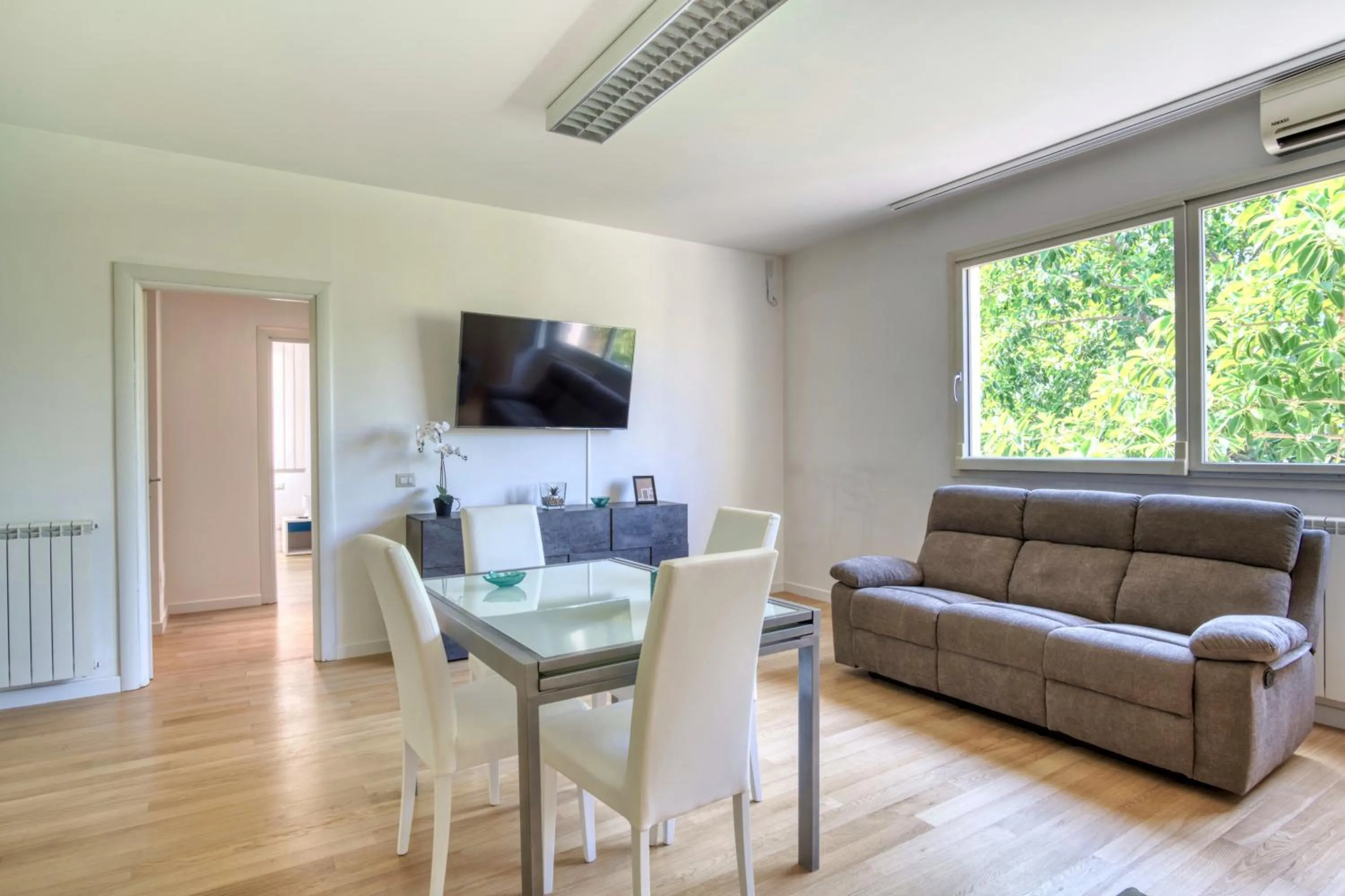 Living room in Horizon Suites