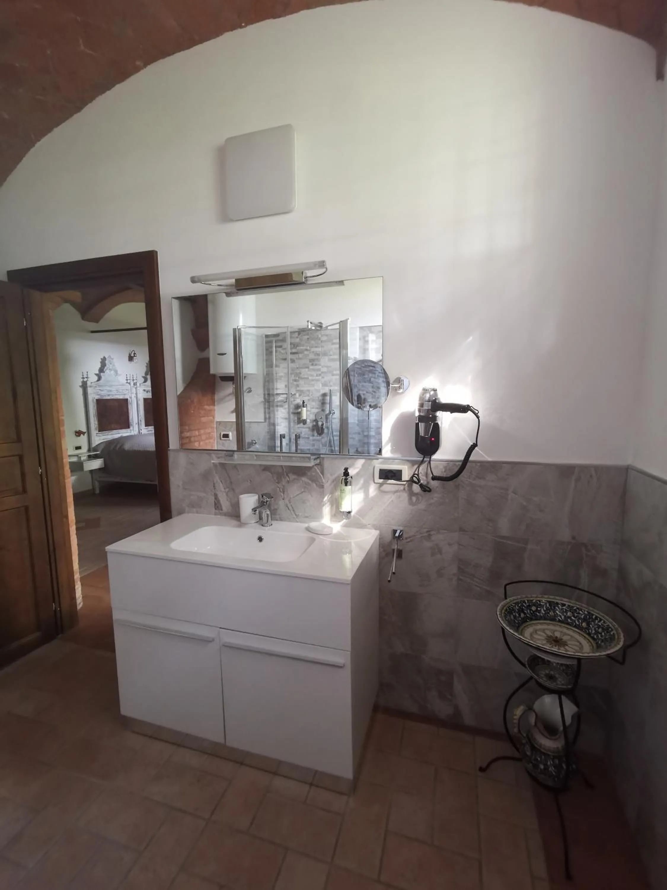 Bathroom in Casa Flosa Room & Breakfast