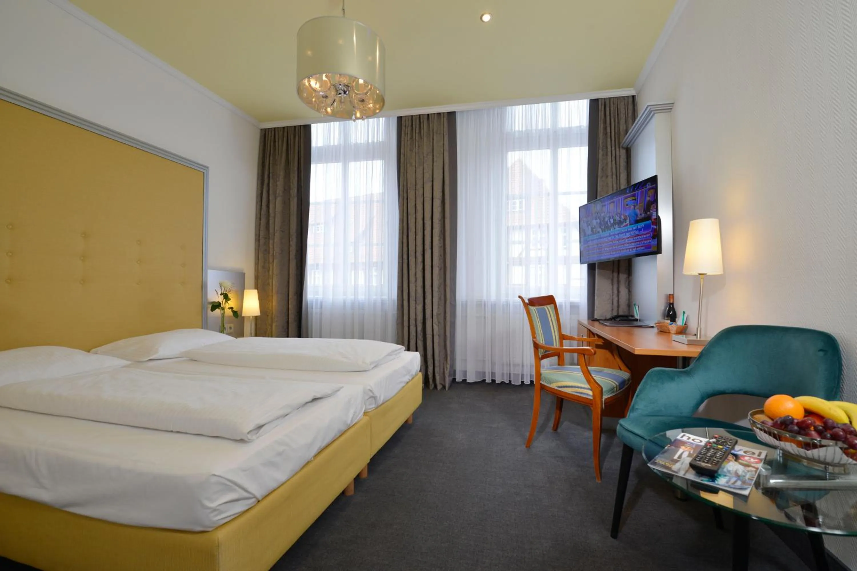 Photo of the whole room, Bed in Celler Hof