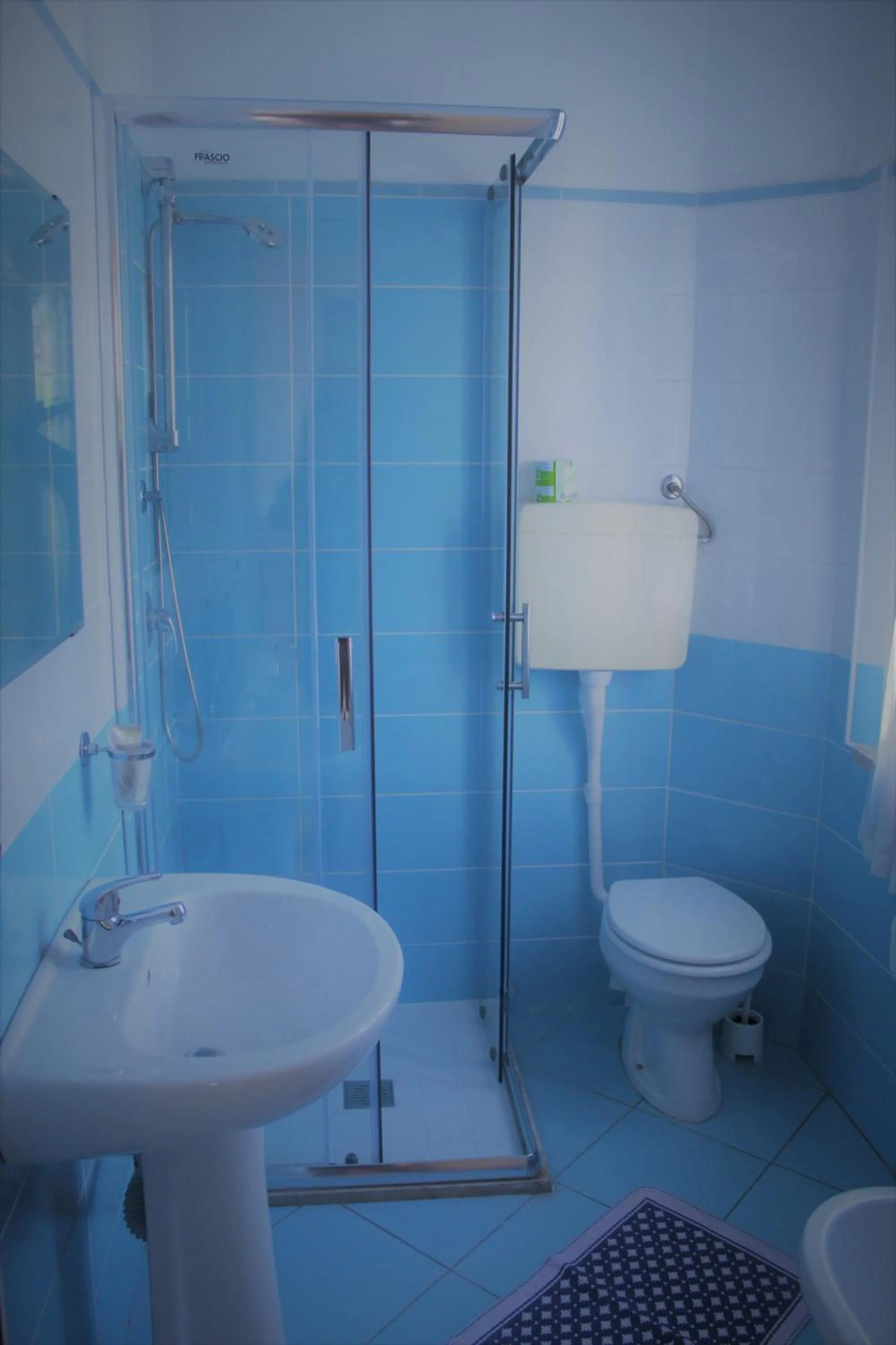 Shower in Hotel Adria Nuova