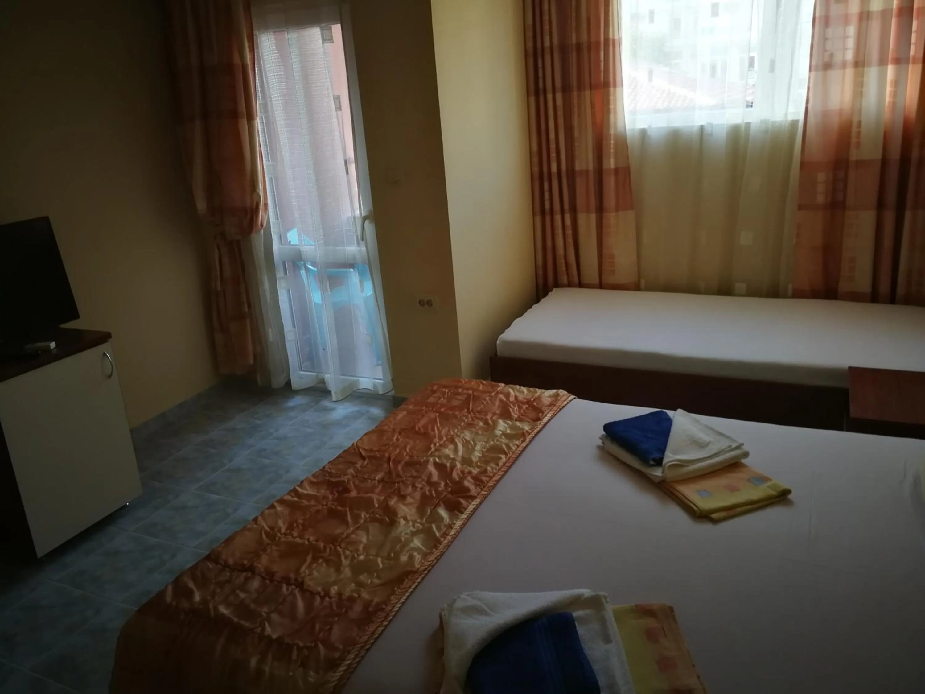 Bed in Femili Hotel Diveda