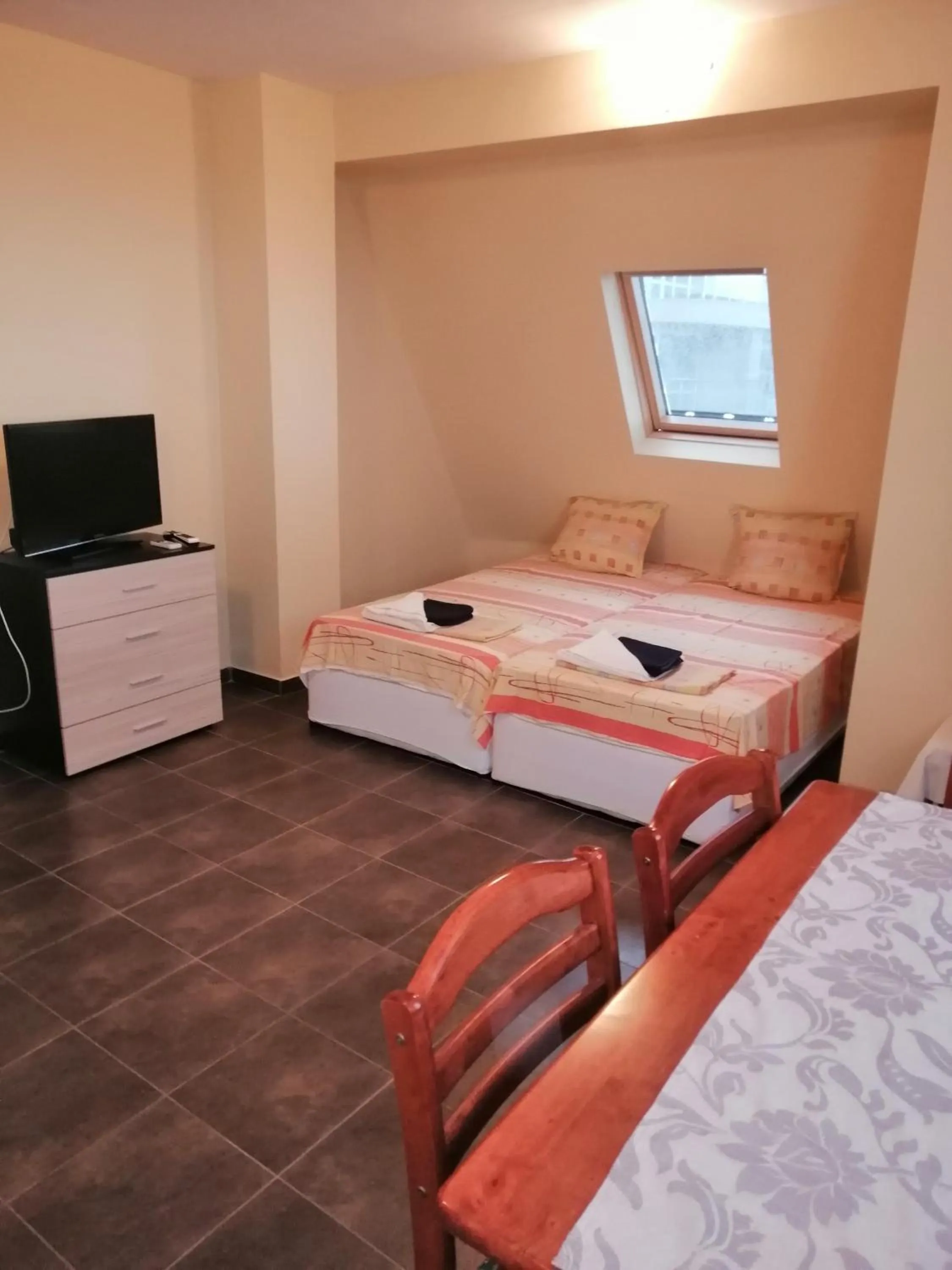 Bed in Femili Hotel Diveda