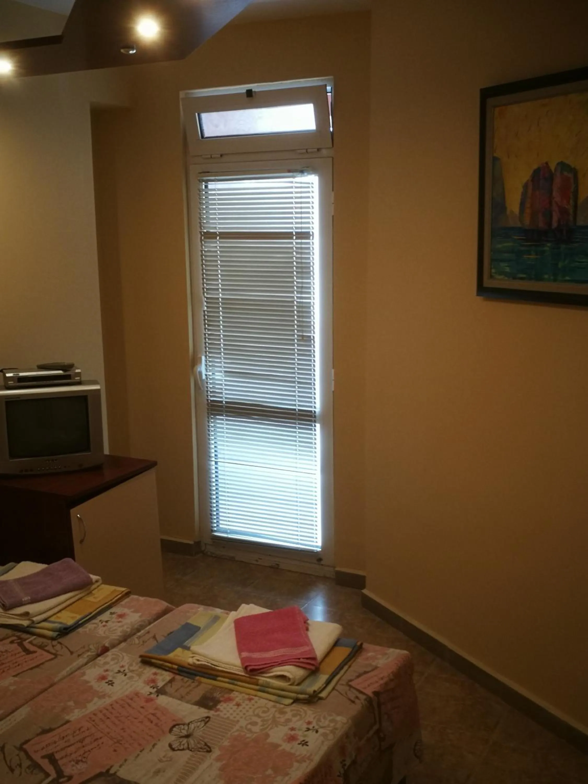 Bed in Femili Hotel Diveda