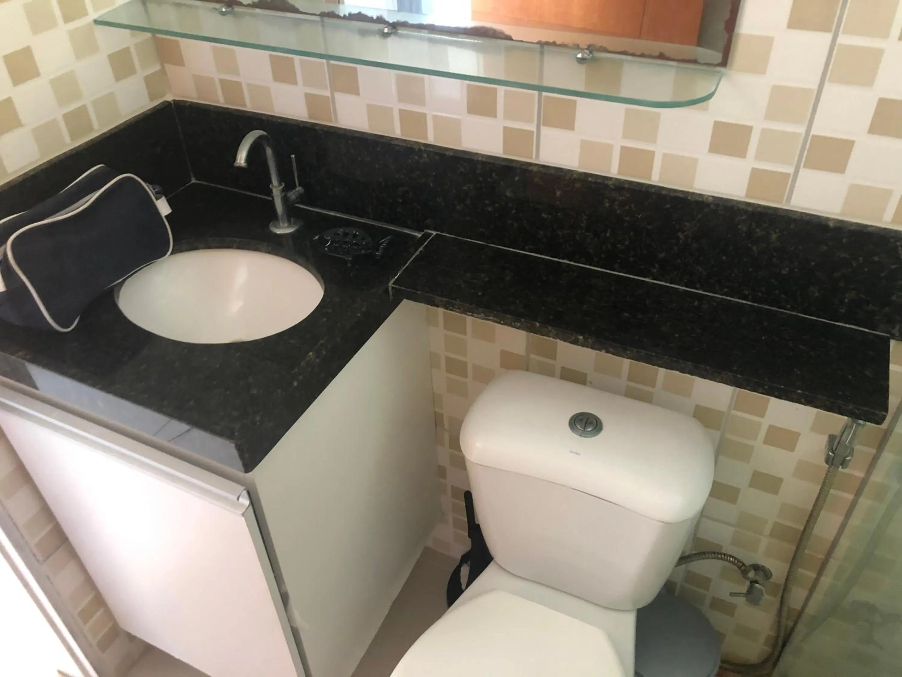 Bathroom in Praia Carneiros Flat Hotel