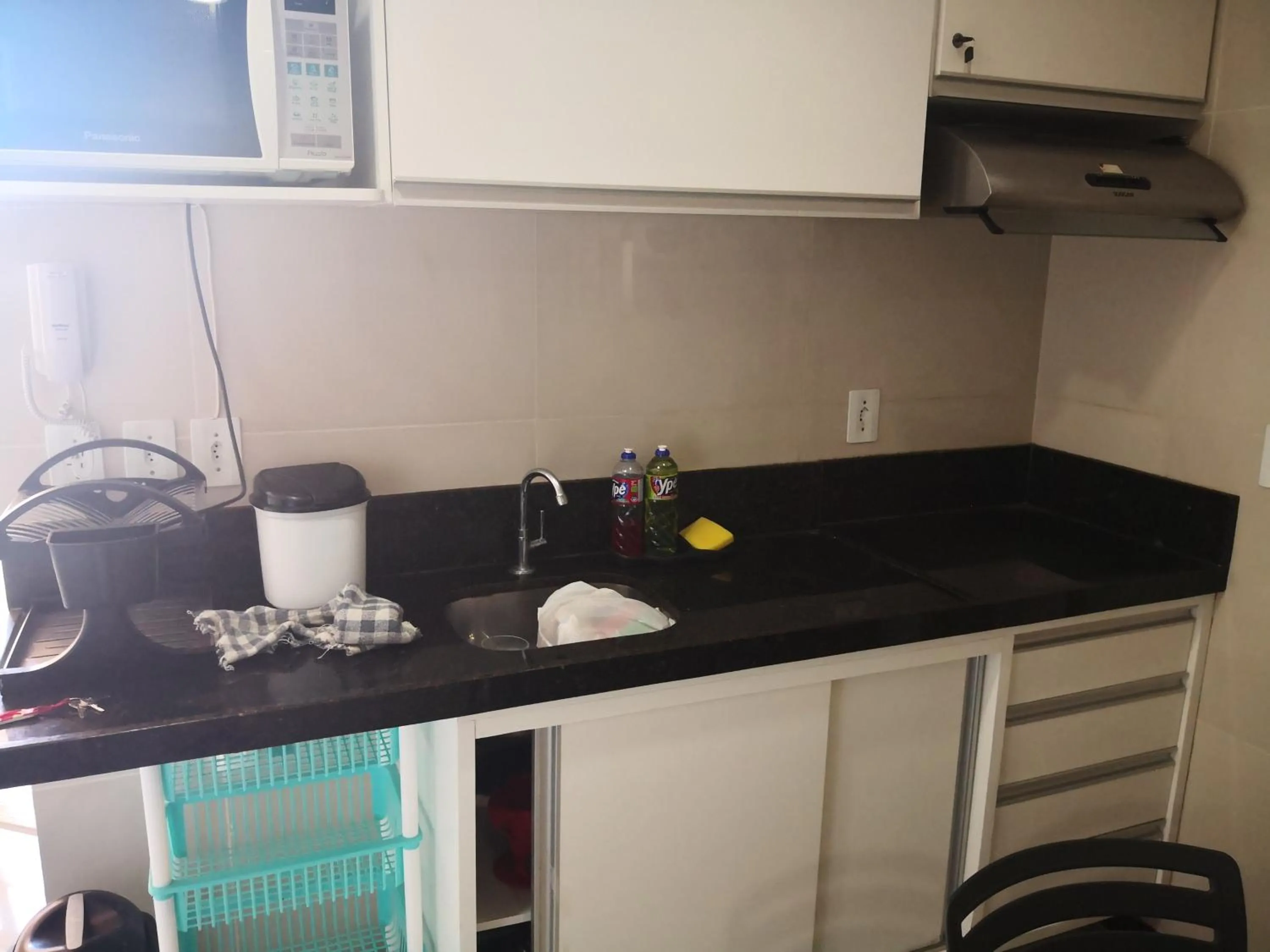 Kitchen or kitchenette in Praia Carneiros Flat Hotel