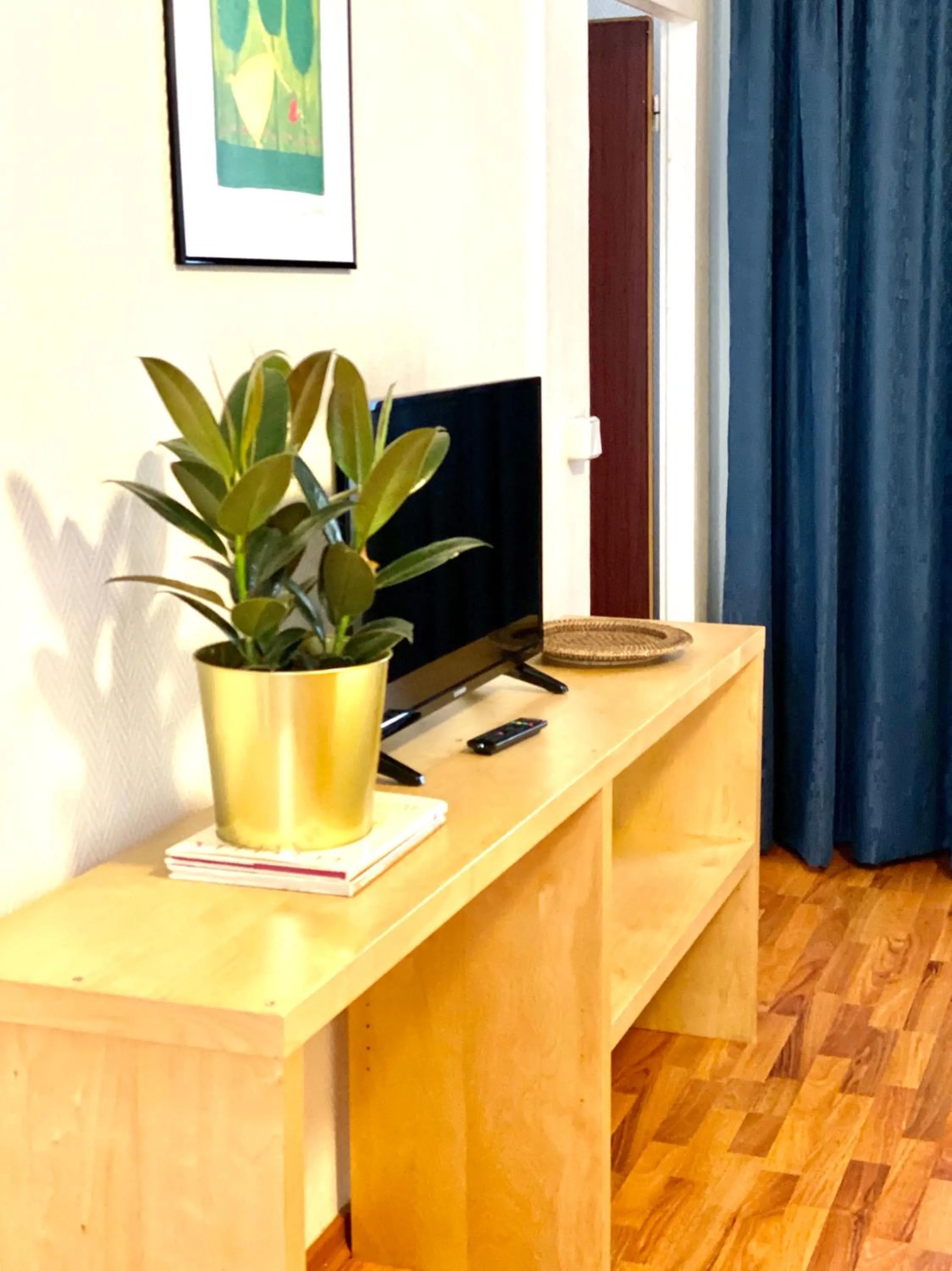 Photo of the whole room in Hotel Arena Rooms - Berlin Mitte