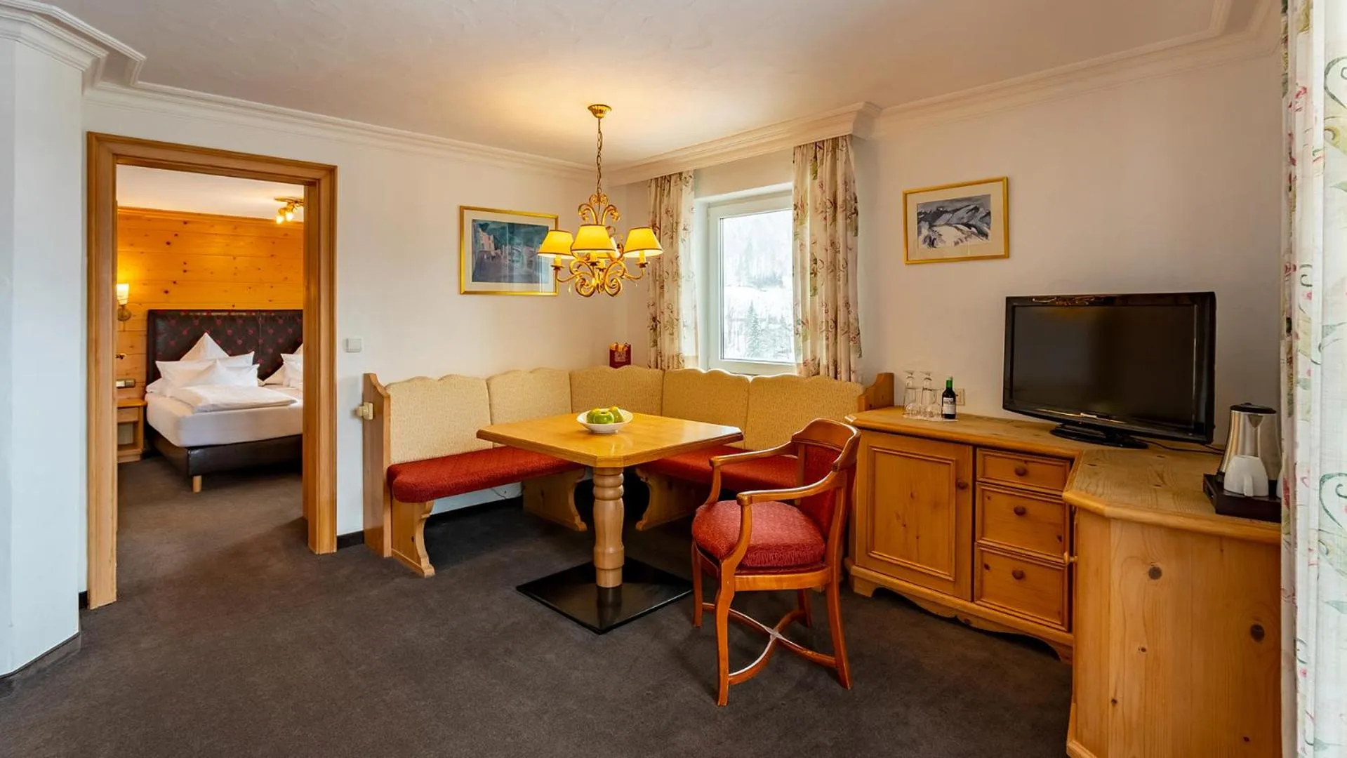 Bed in Alpenhotel Oberstdorf - ein Rovell Hotel