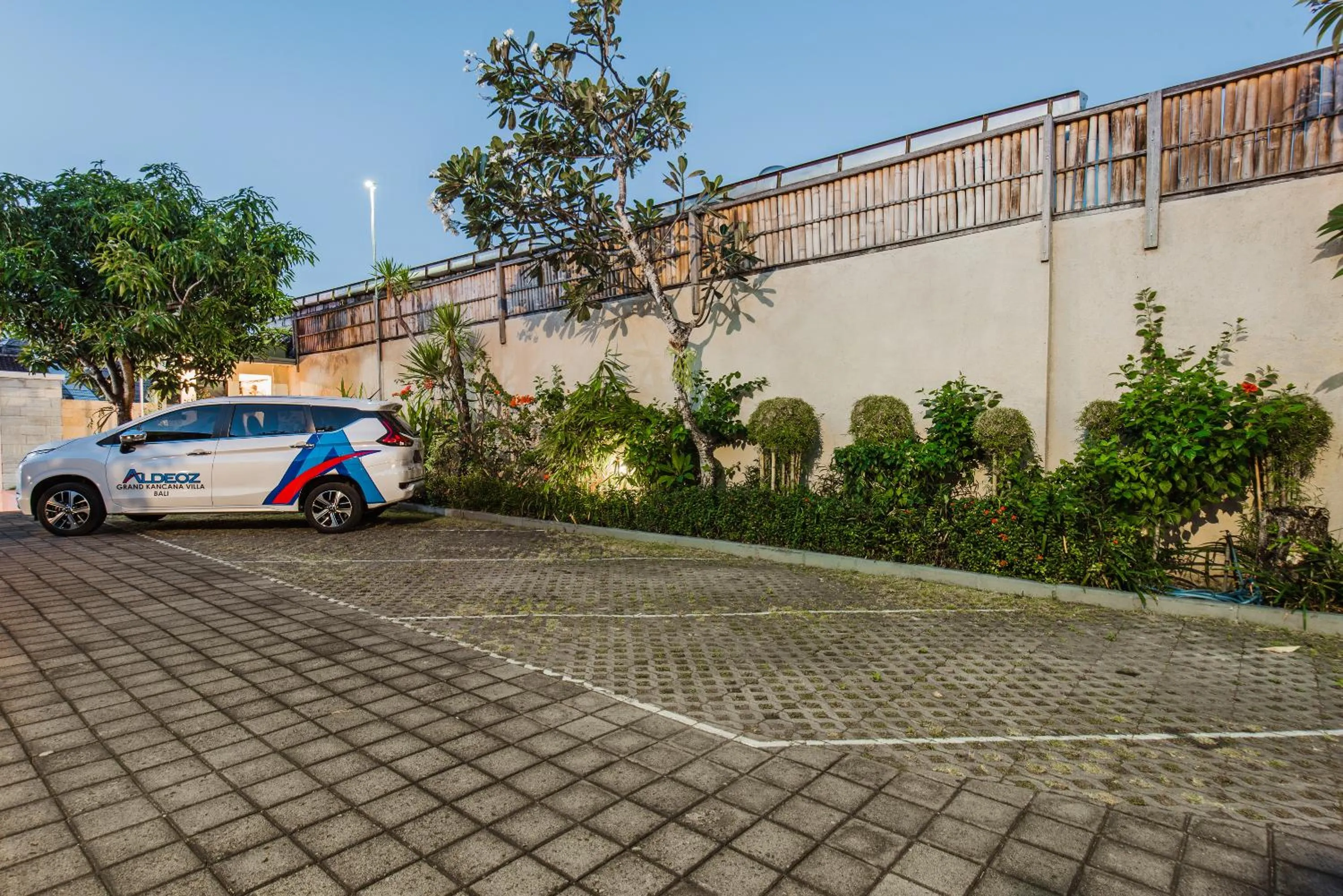 Area and facilities in Aldeoz Grand Kancana Villas Resort Bali