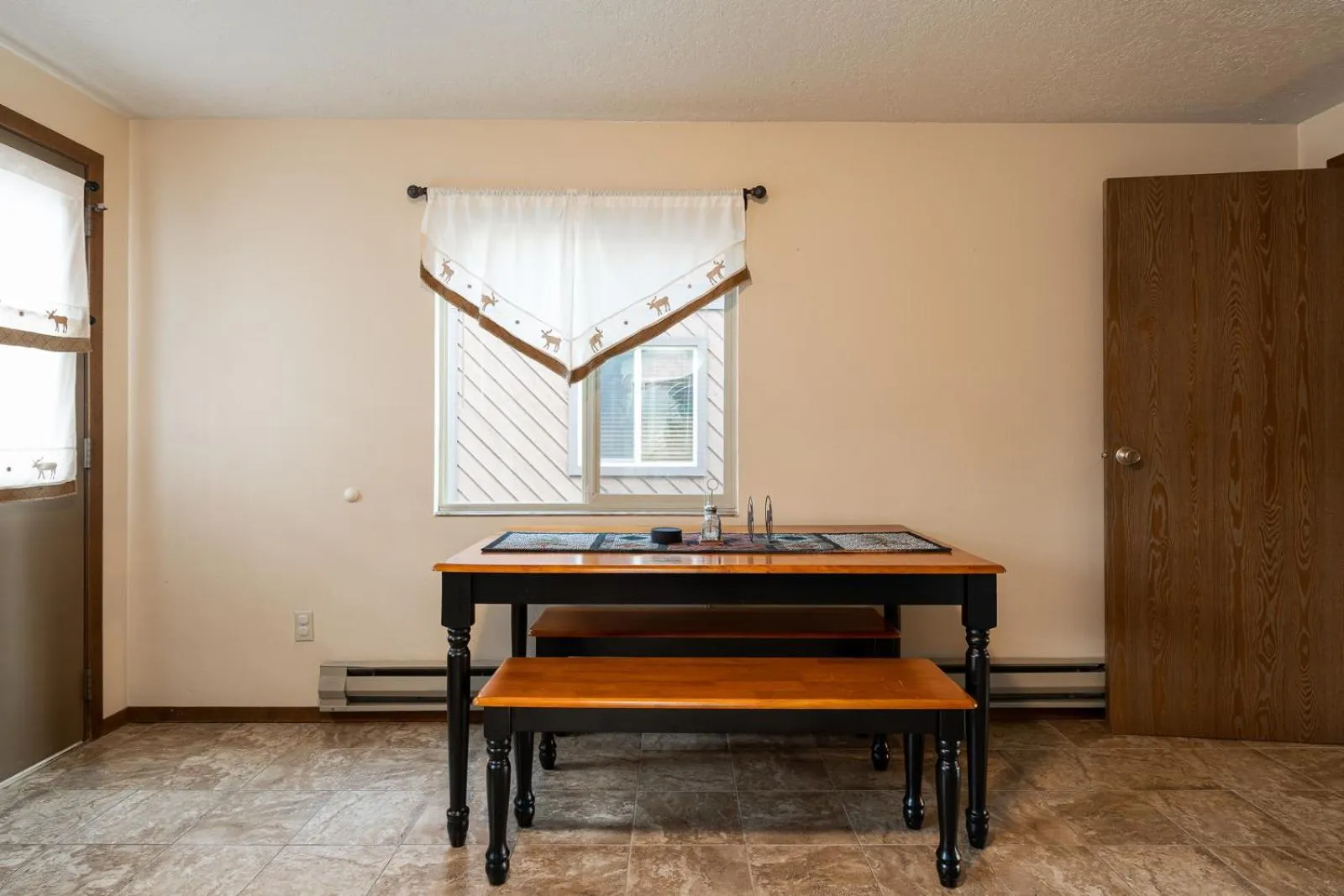 Dining area in Huckleberry House