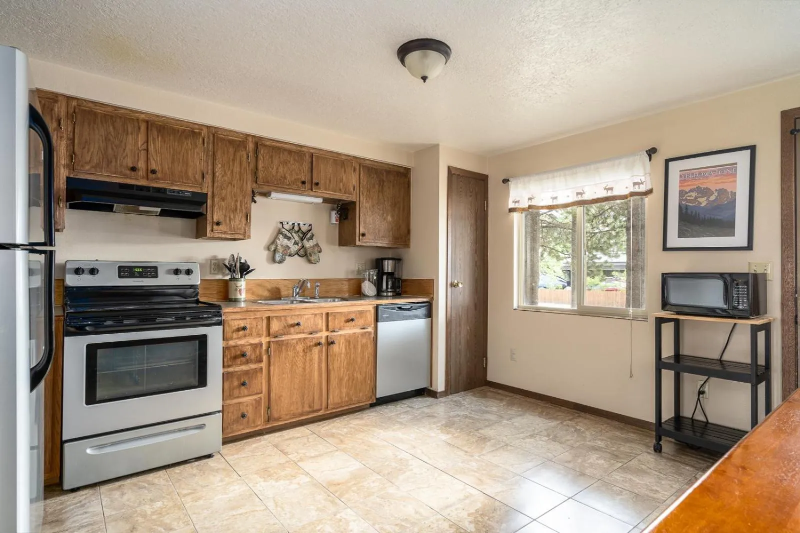 Coffee/tea facilities in Huckleberry House