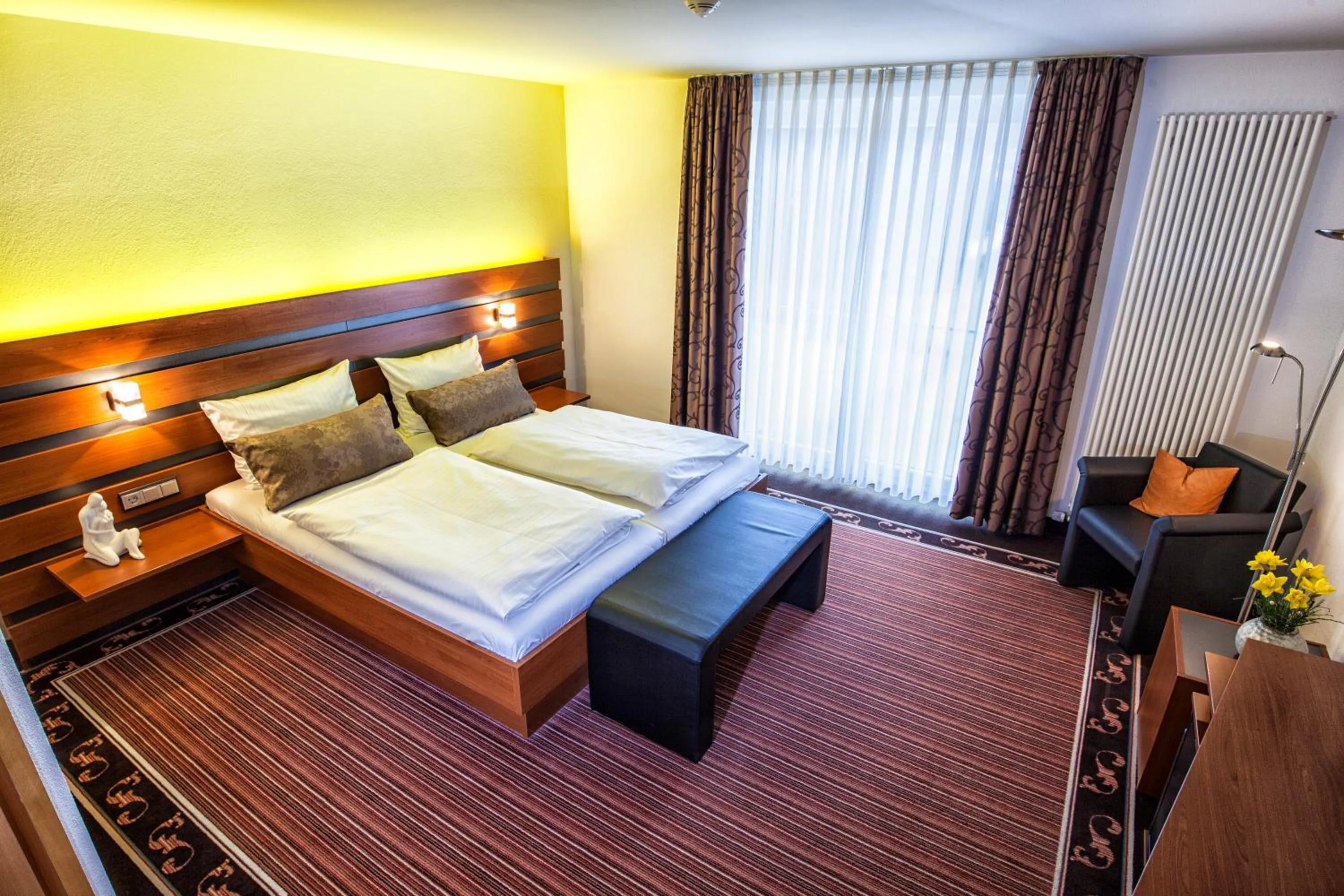 Photo of the whole room, Bed in Ringhotel sKreuz